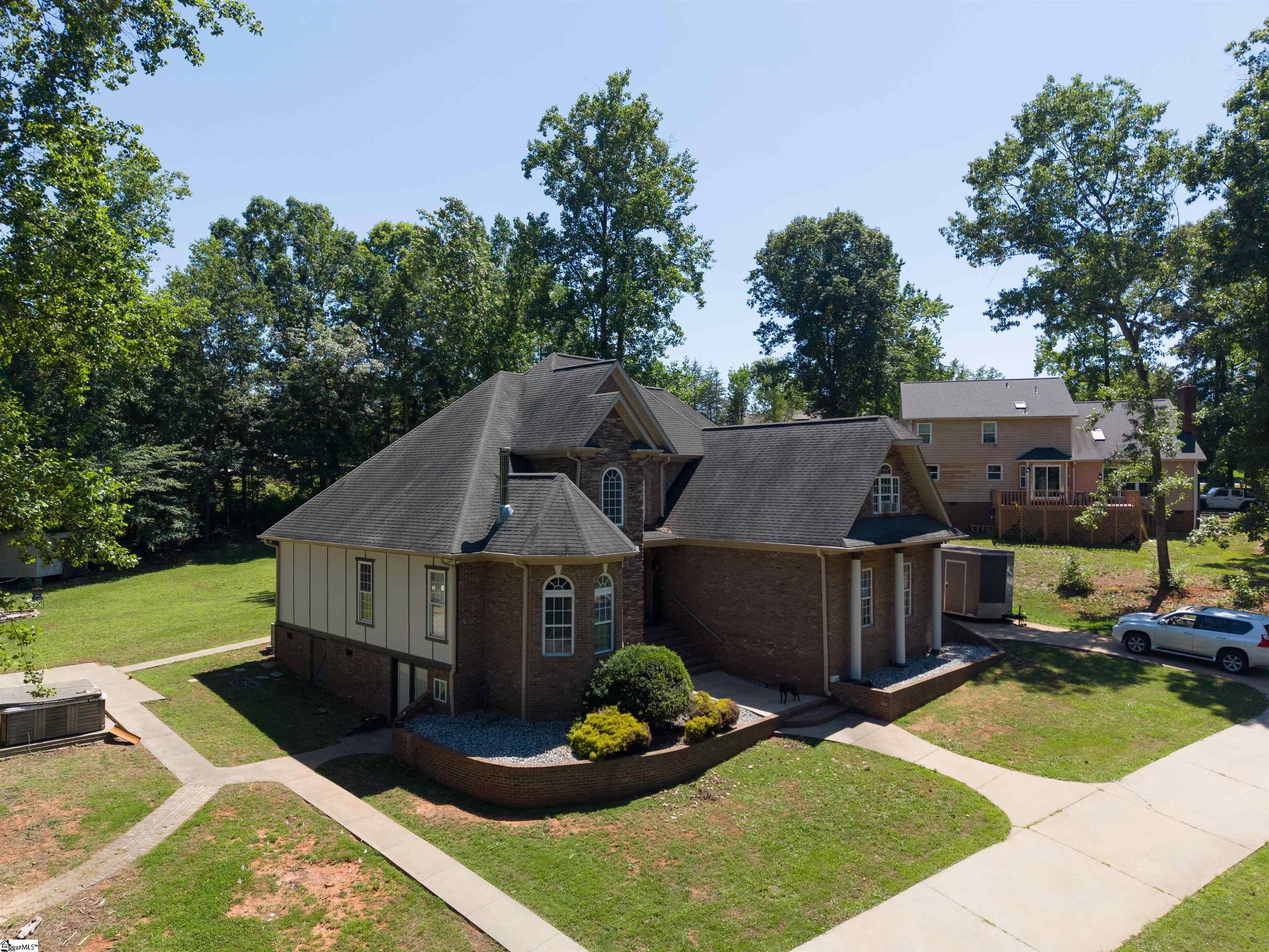102 Point Bluff Court Inman, SC 29349