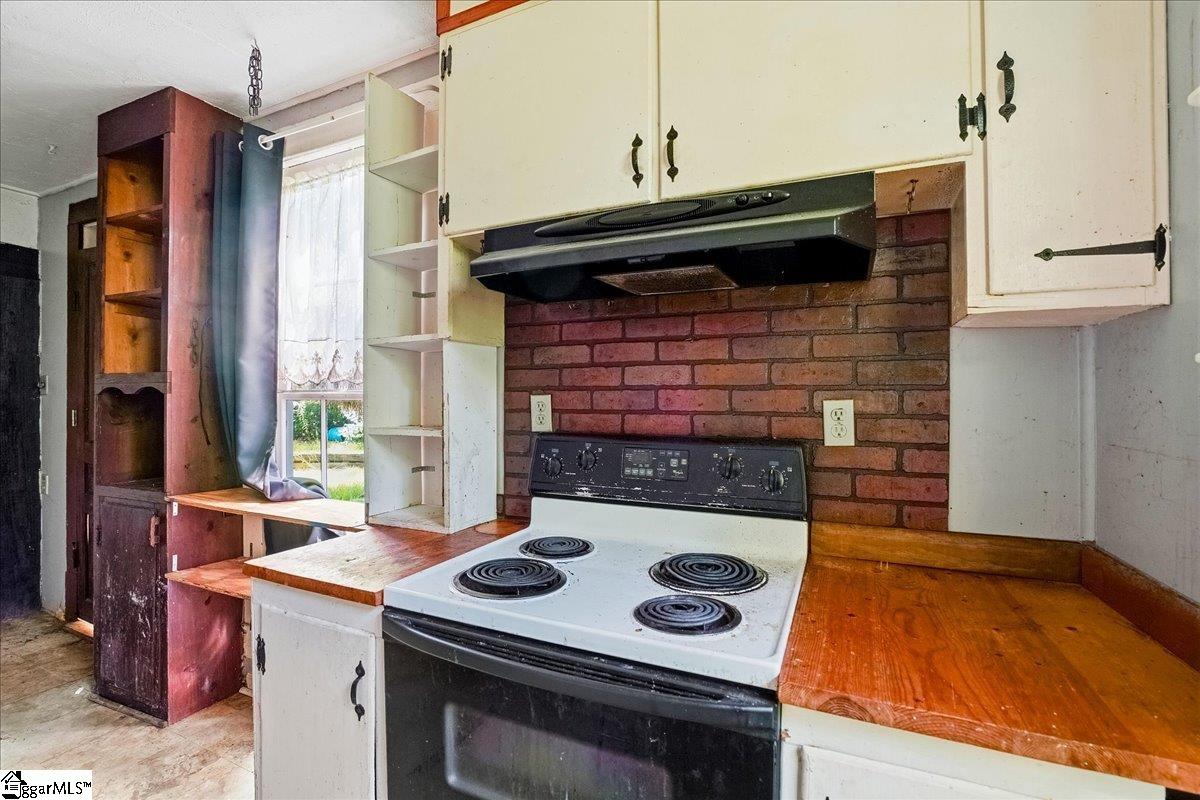 419 Academy Street Laurens, SC 29360