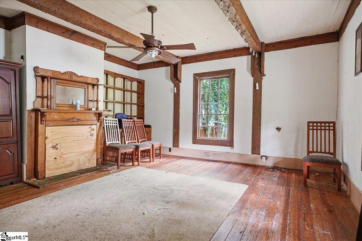 419 Academy Street Laurens, SC 29360