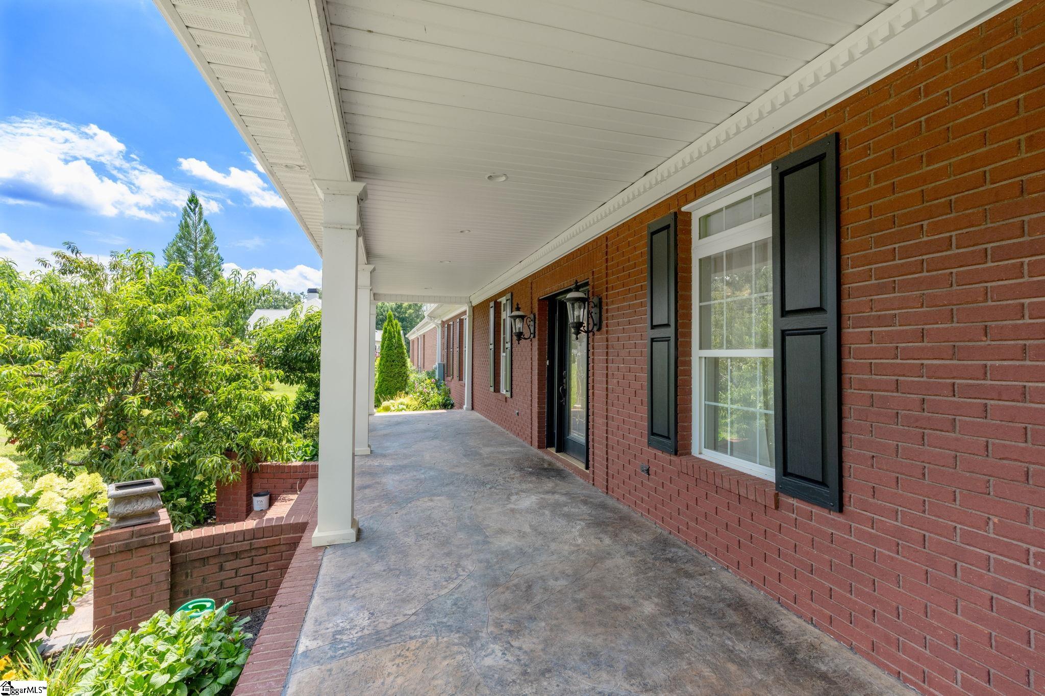 215 Log Shoals Road, Greenville SC 29605