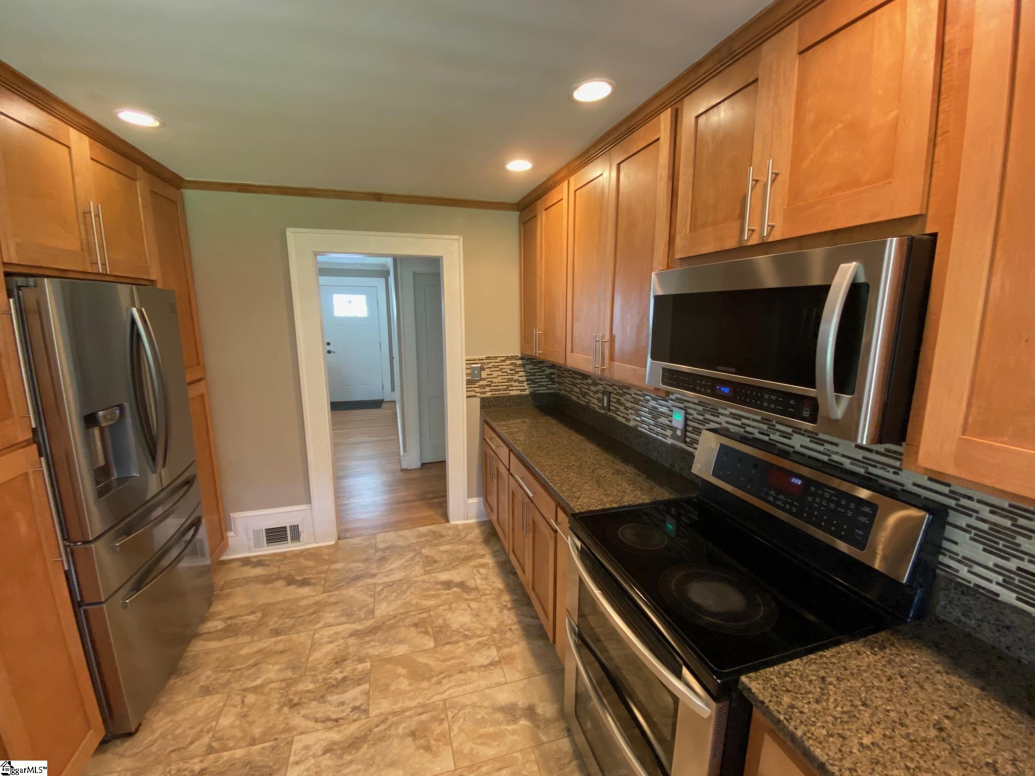 224 Irby Avenue Laurens, SC 29360