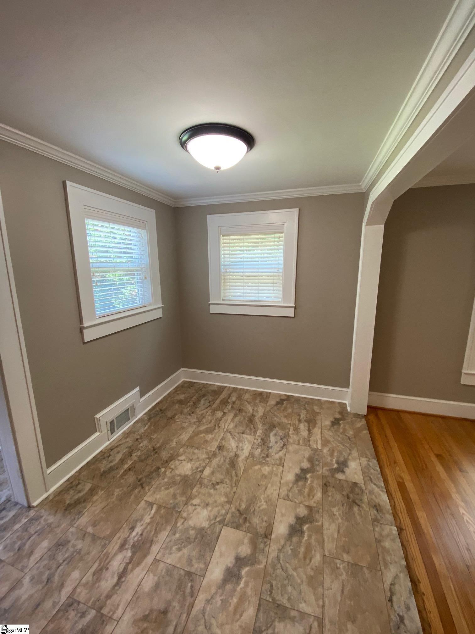 224 Irby Avenue Laurens, SC 29360