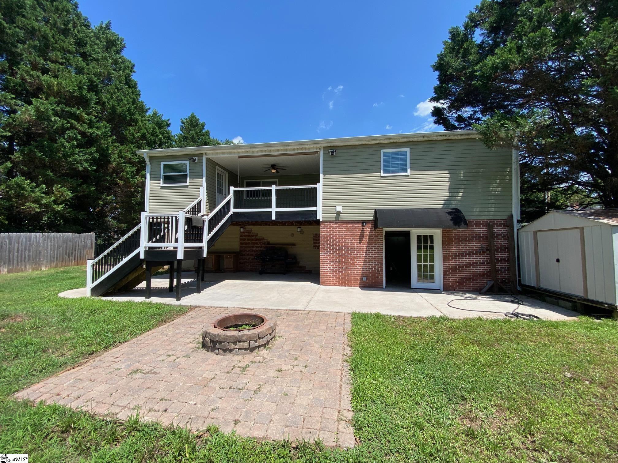 224 Irby Avenue Laurens, SC 29360