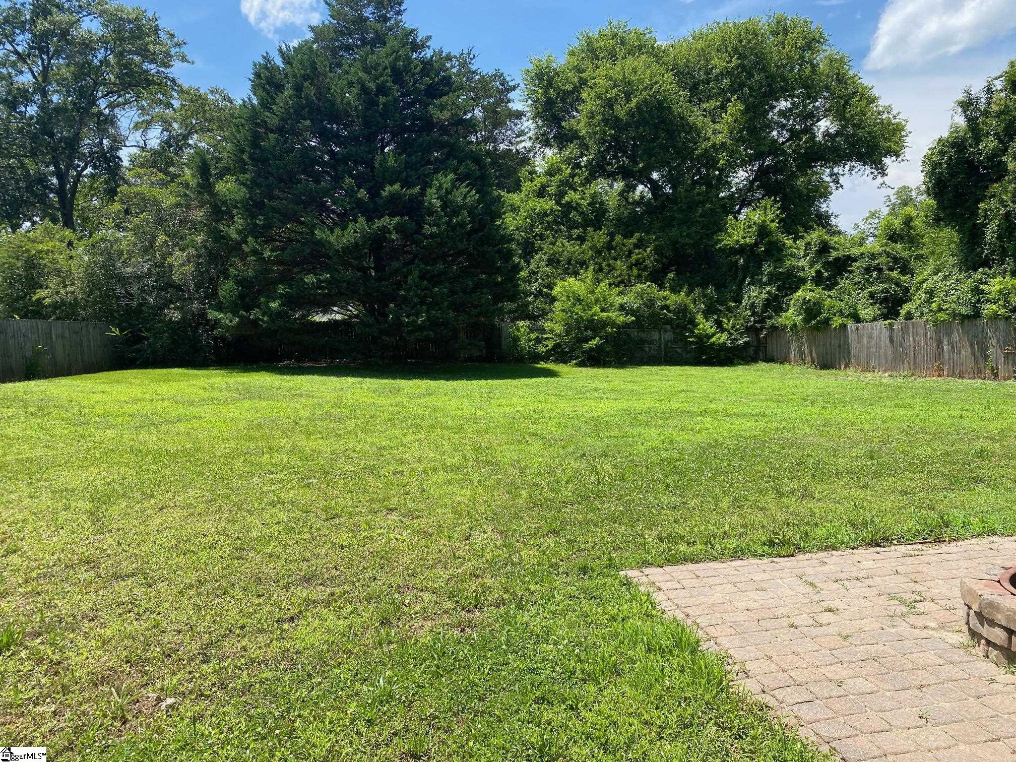 224 Irby Avenue Laurens, SC 29360
