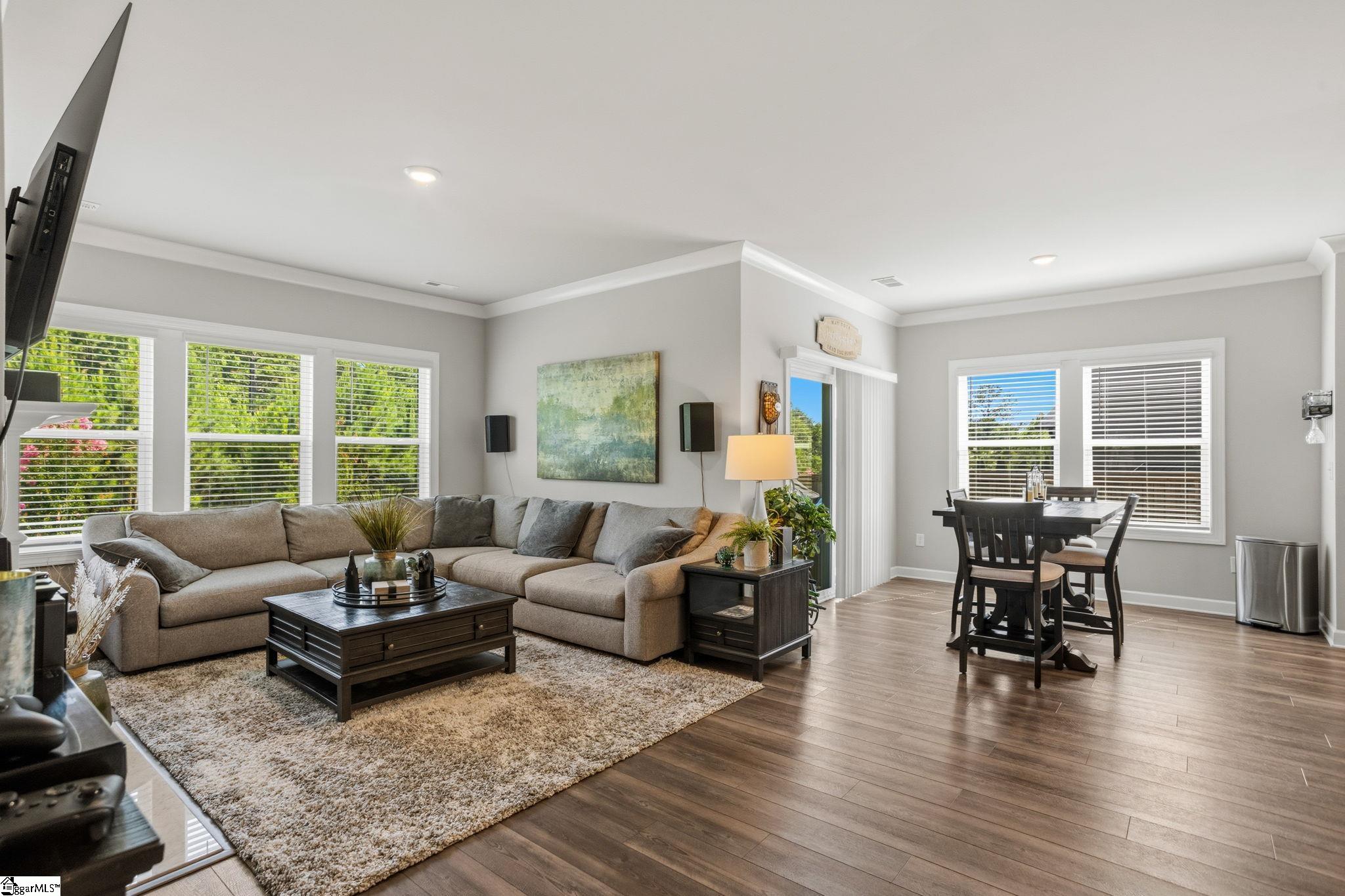 927 Whitemarsh Avenue Simpsonville, SC 29680