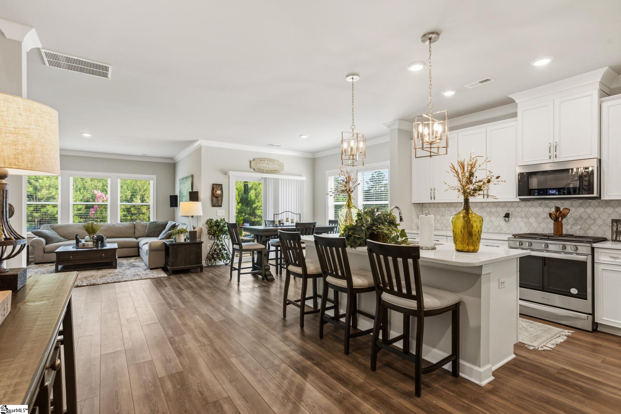 927 Whitemarsh Avenue Simpsonville, SC 29680