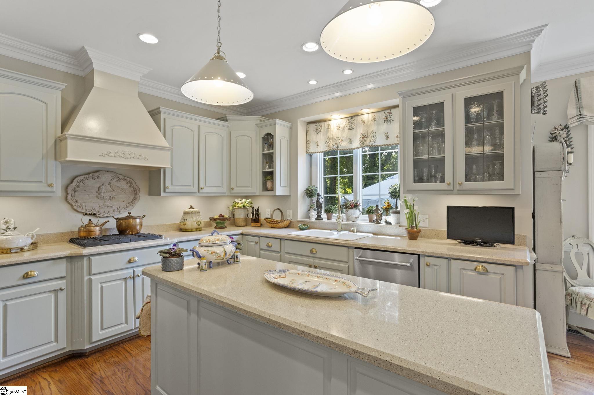 105 Red Branch Lane Simpsonville, SC 29681