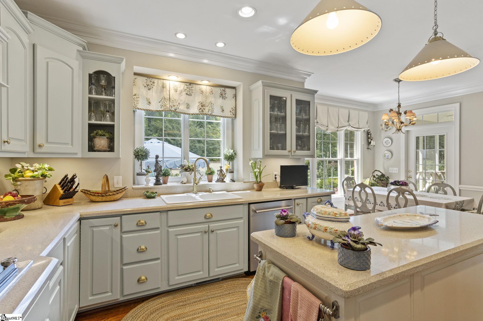 105 Red Branch Lane Simpsonville, SC 29681