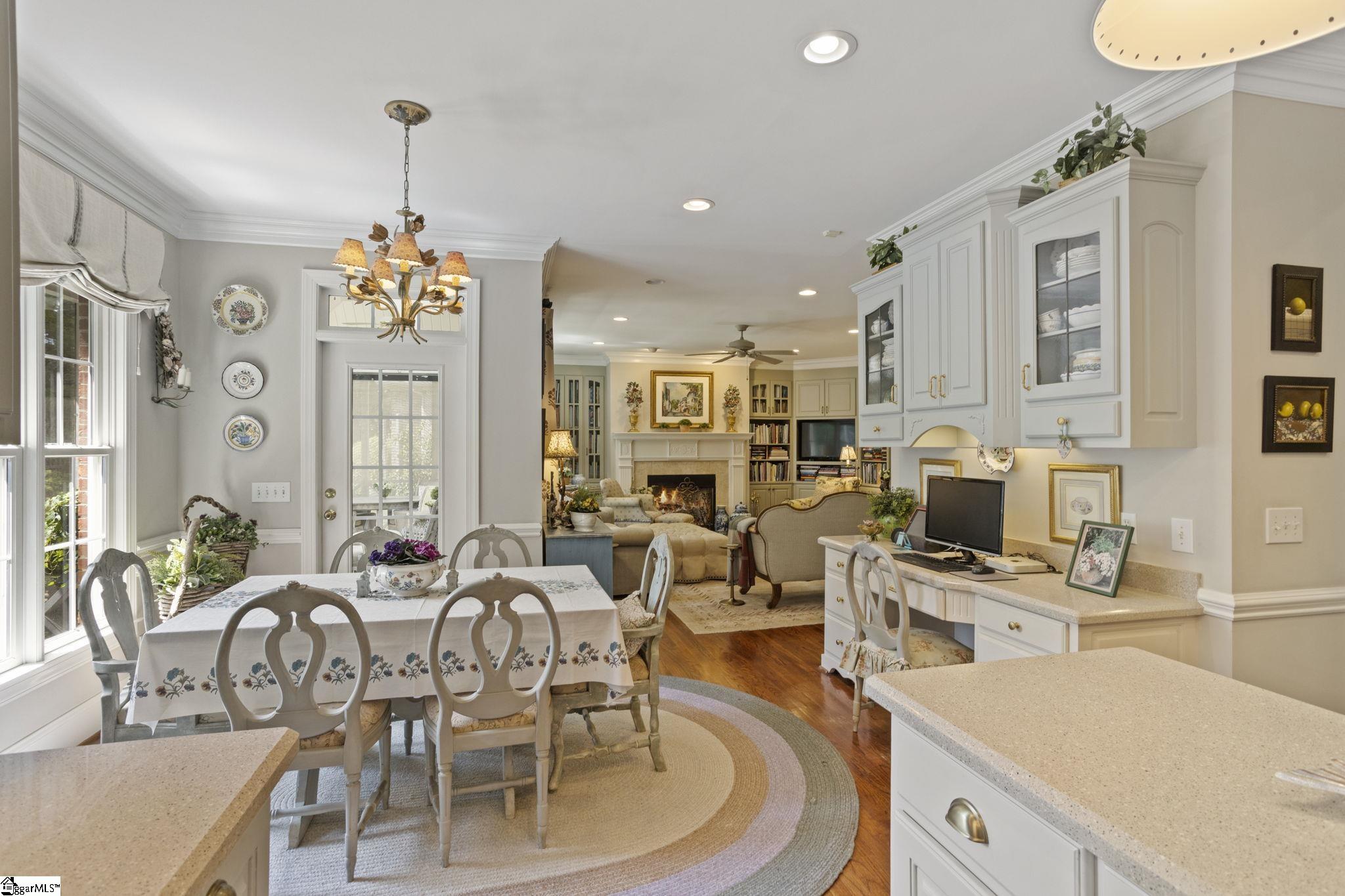 105 Red Branch Lane Simpsonville, SC 29681
