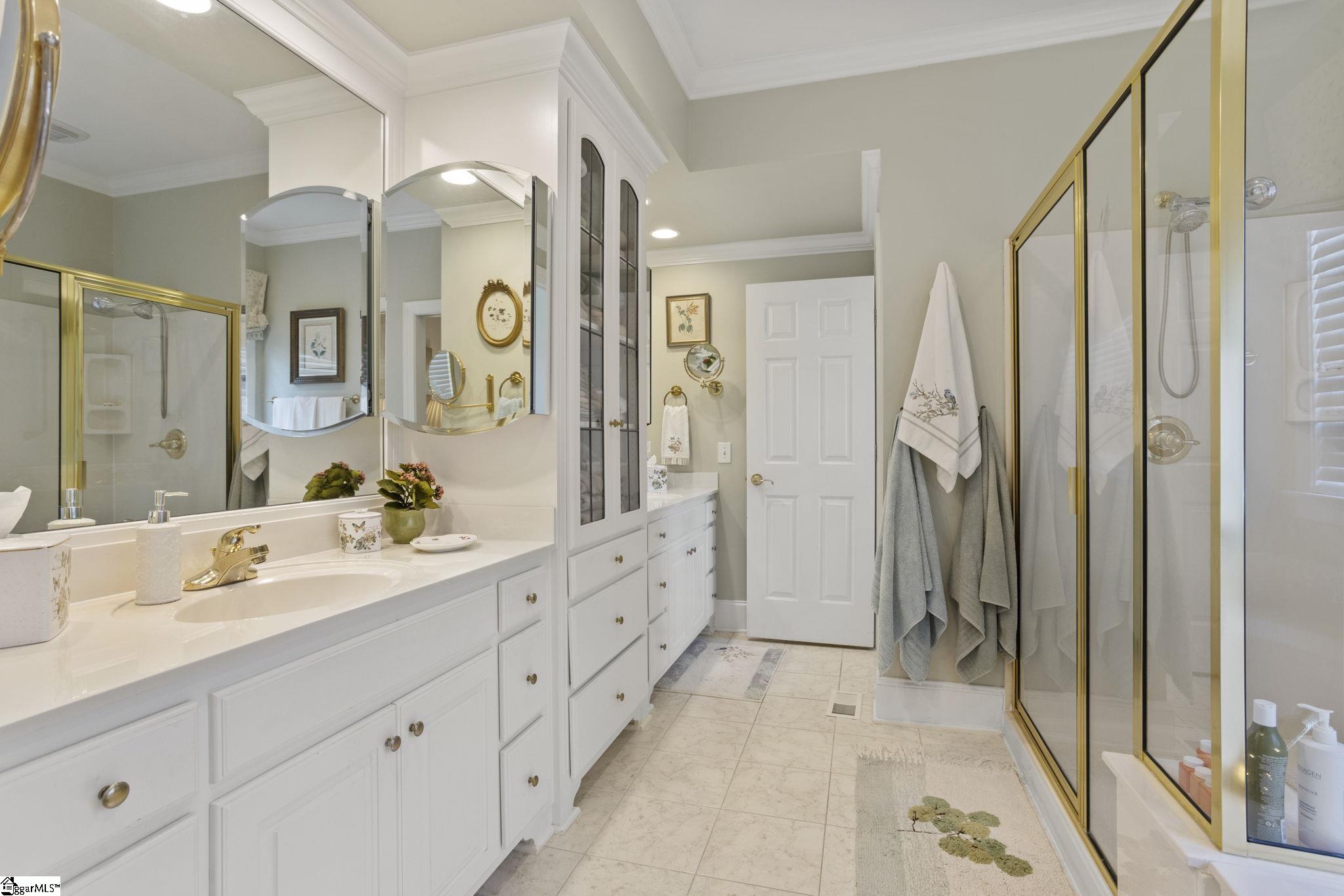 105 Red Branch Lane Simpsonville, SC 29681