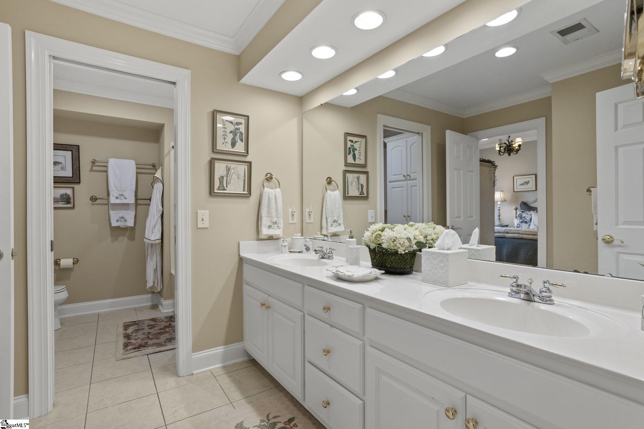 105 Red Branch Lane Simpsonville, SC 29681