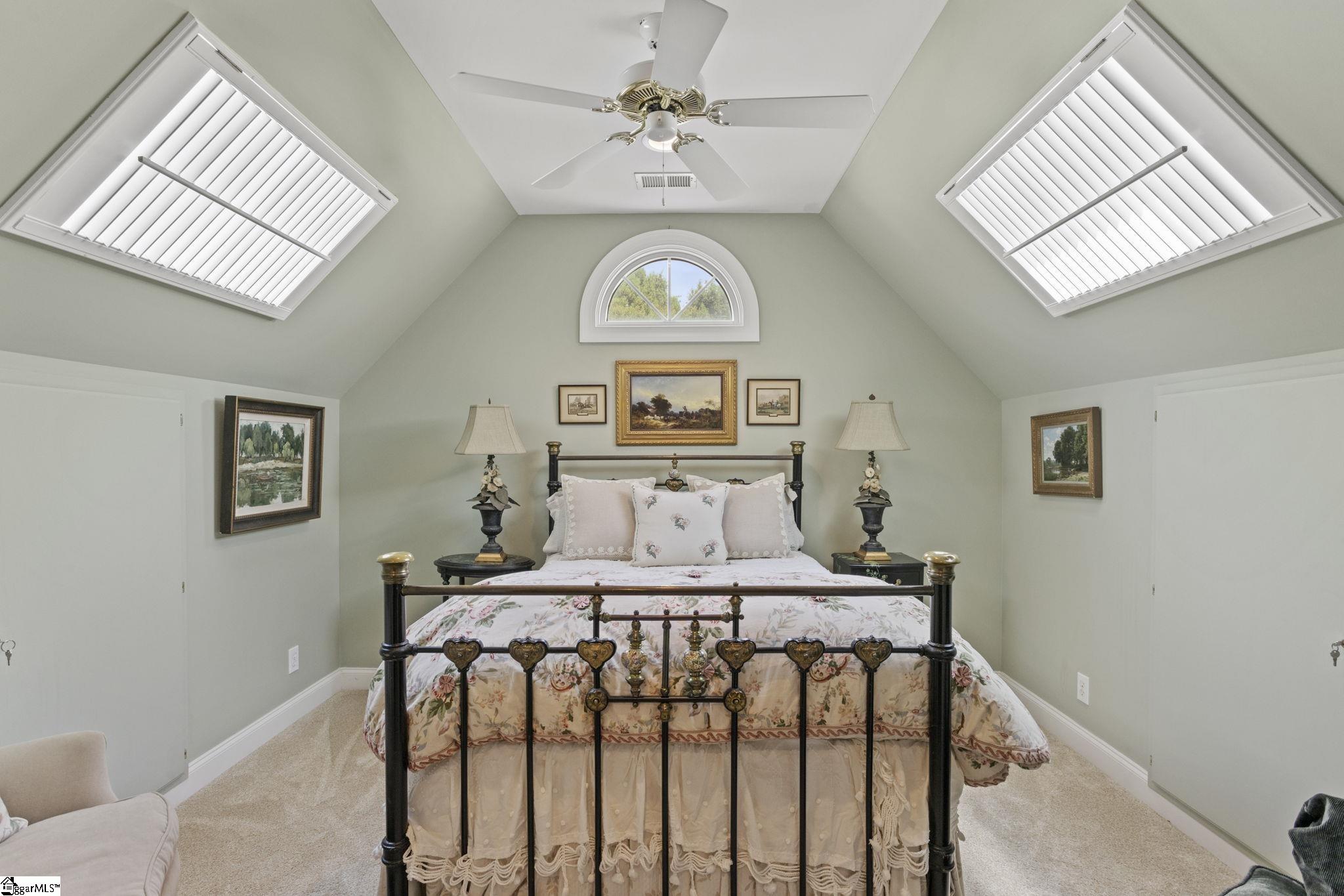 105 Red Branch Lane Simpsonville, SC 29681