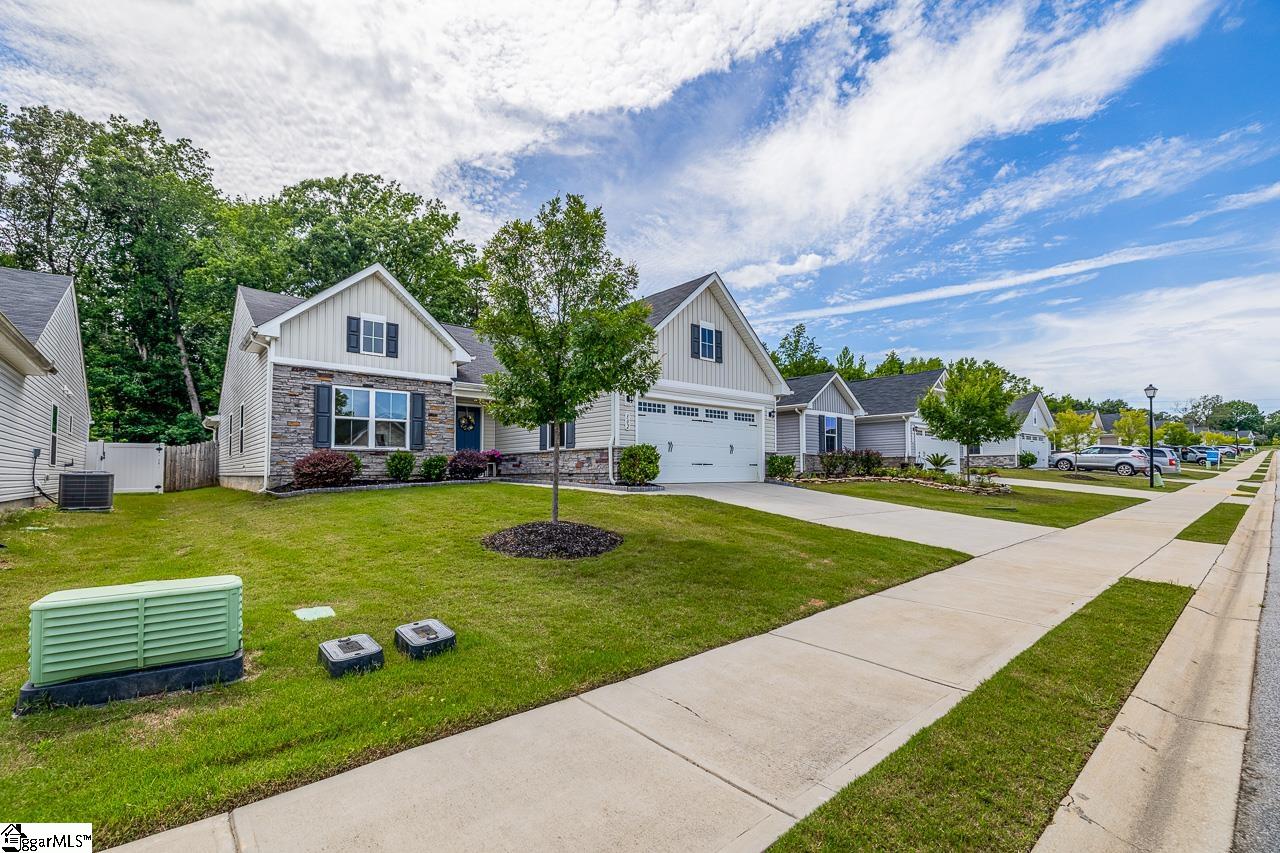 302 Stockland Trail Fountain Inn, SC 29644