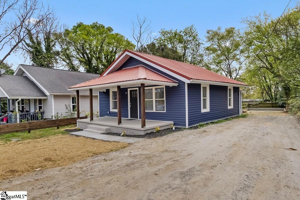 208 Crestone Drive Greenville, SC 29611