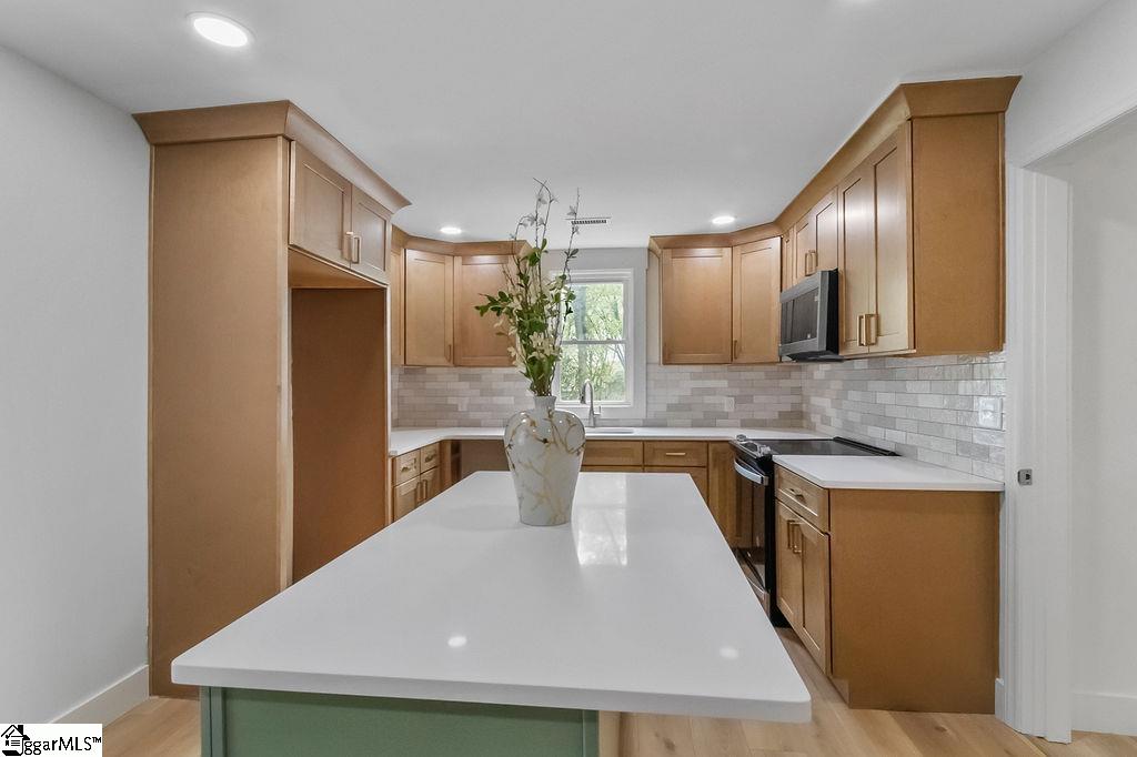 208 Crestone Drive Greenville, SC 29611
