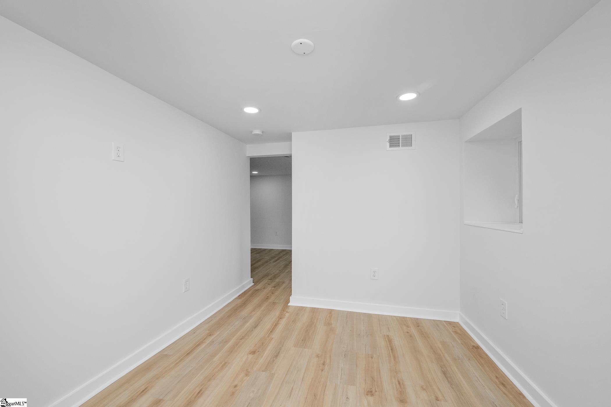 10 Valley View Lane Greenville, SC 29605