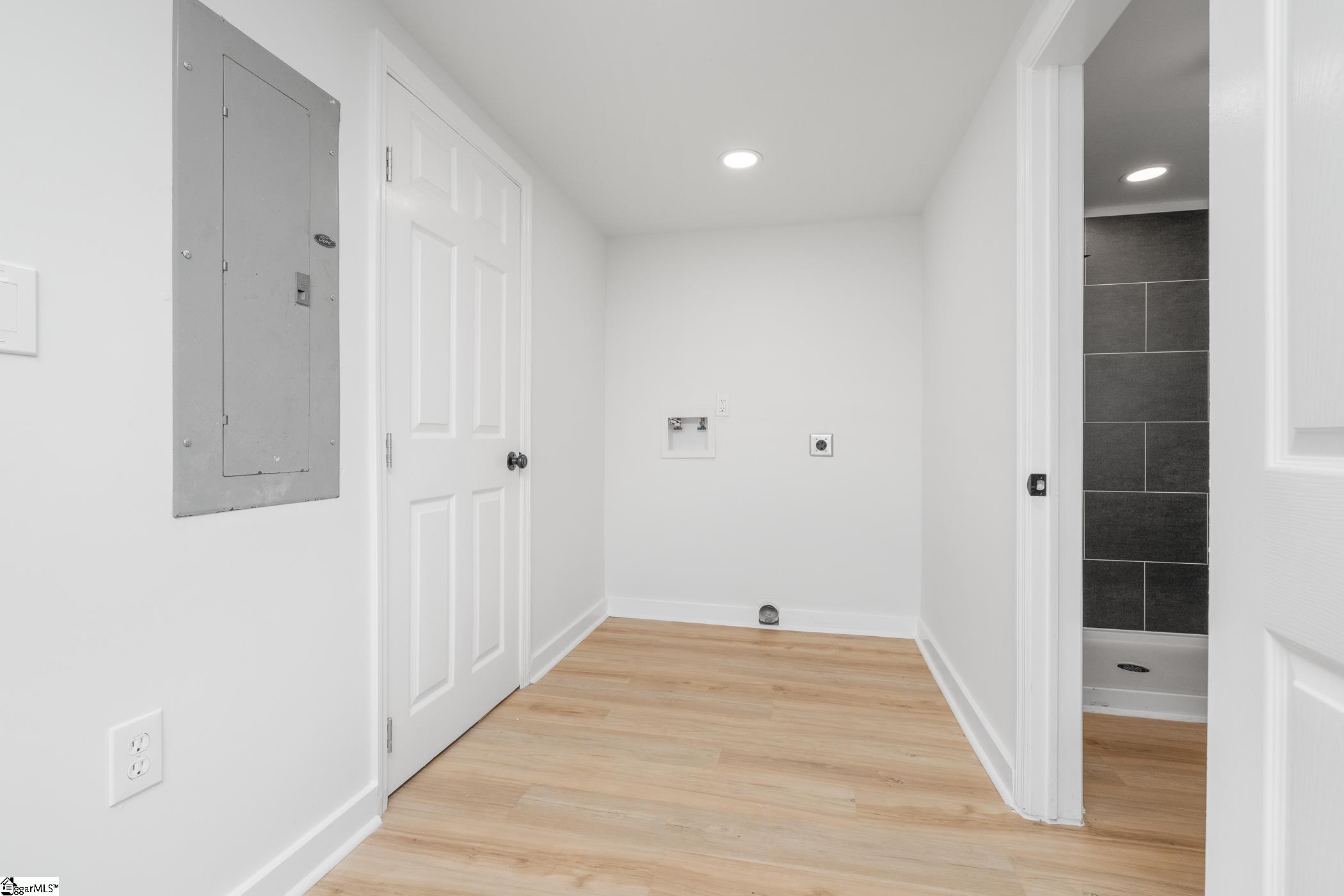 10 Valley View Lane Greenville, SC 29605