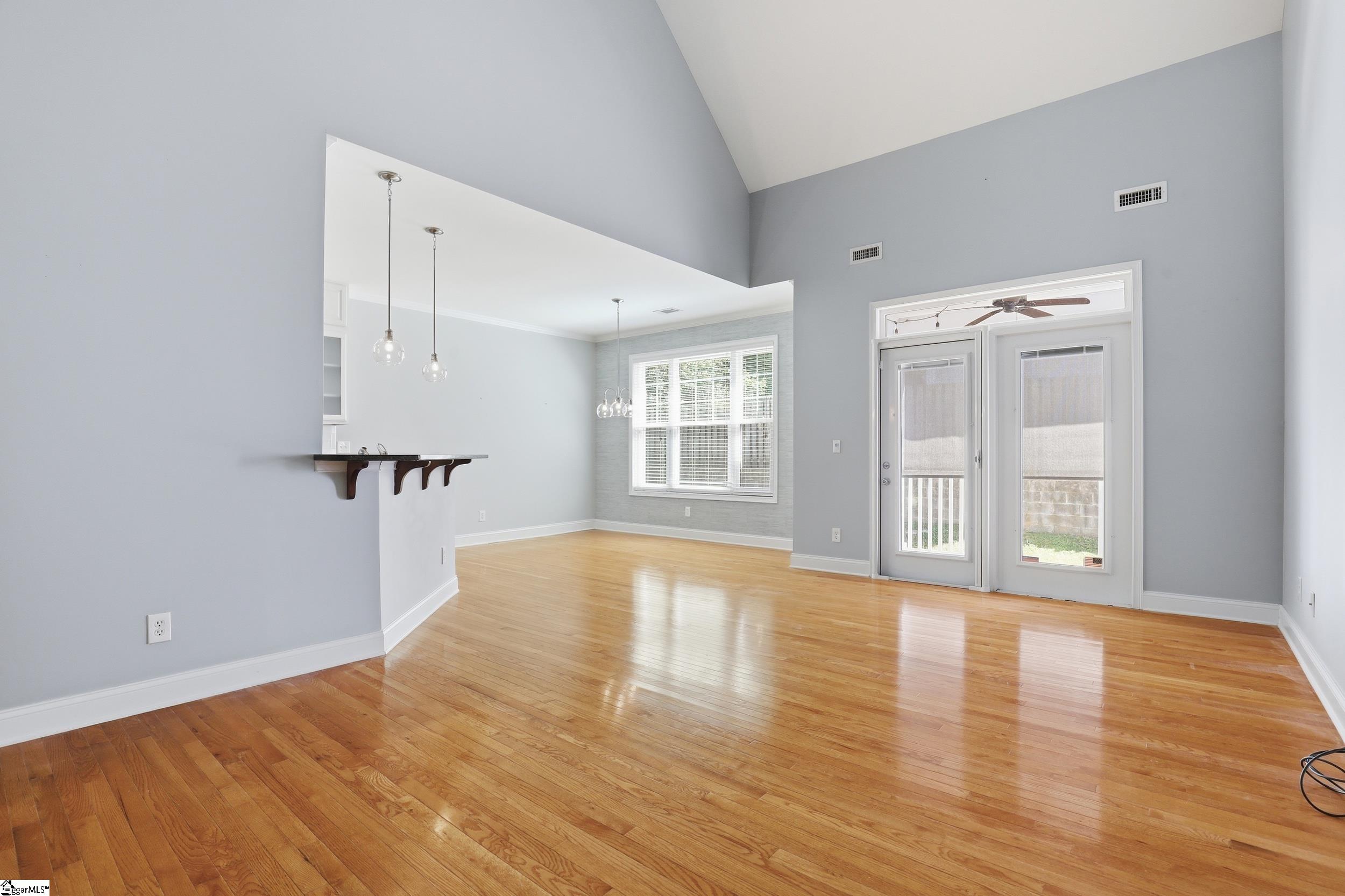 1 Edge Court UNIT Unit B Greenville, SC 29609