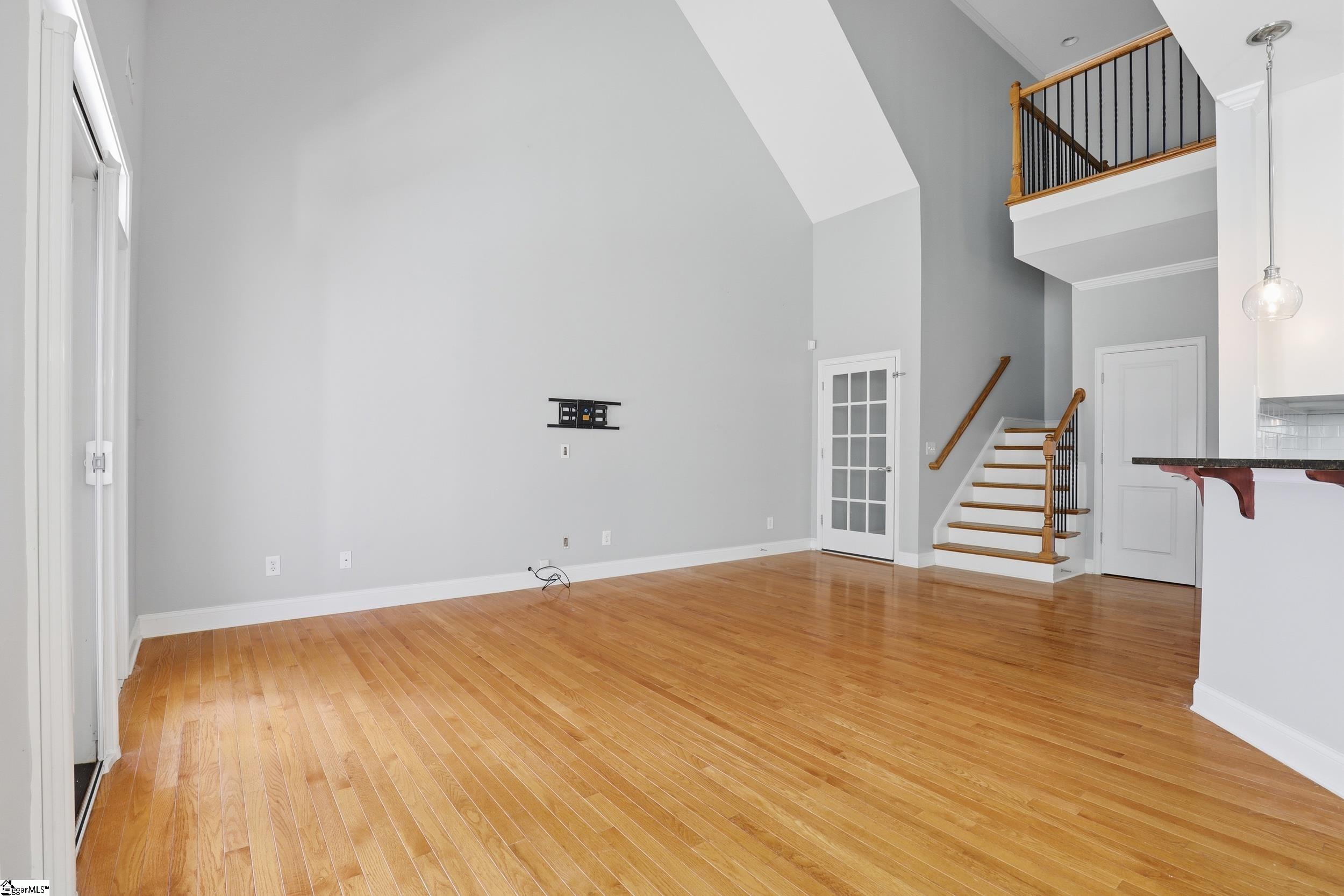 1 Edge Court UNIT Unit B Greenville, SC 29609