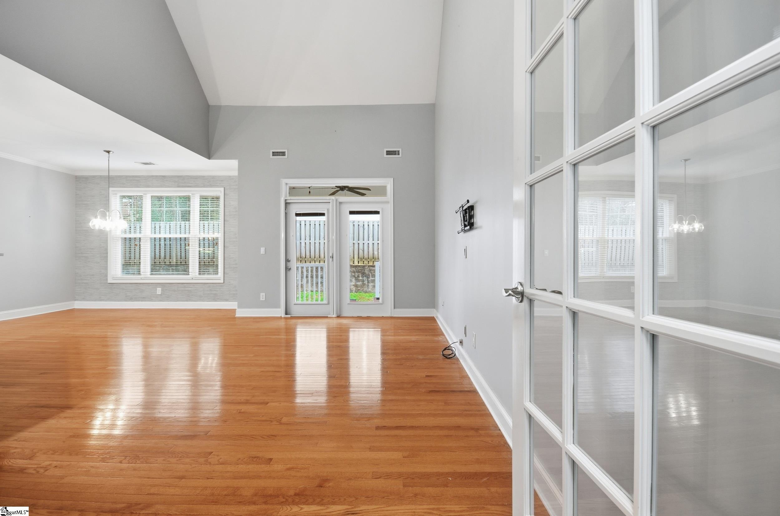 1 Edge Court UNIT Unit B Greenville, SC 29609
