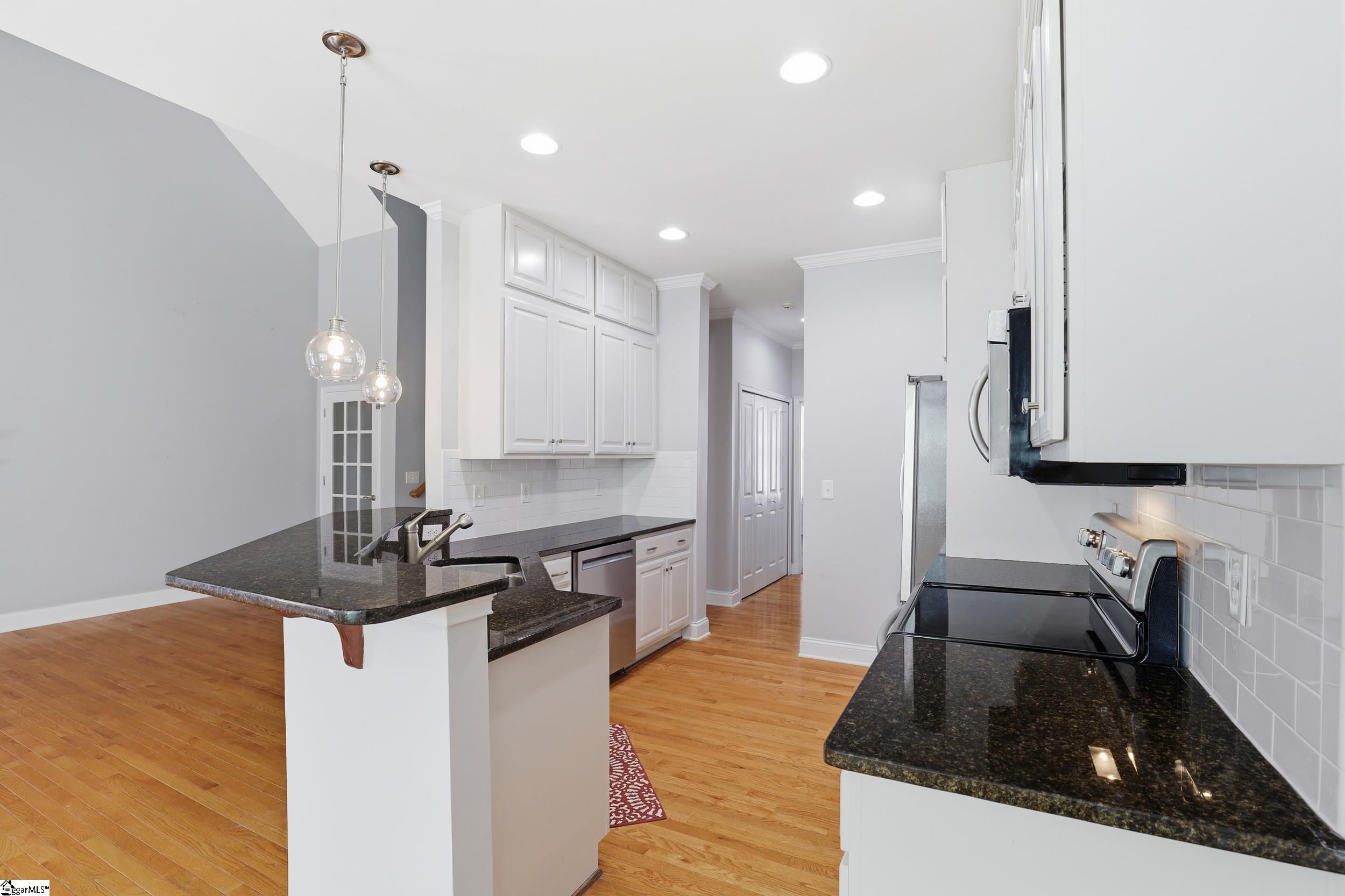 1 Edge Court UNIT Unit B Greenville, SC 29609