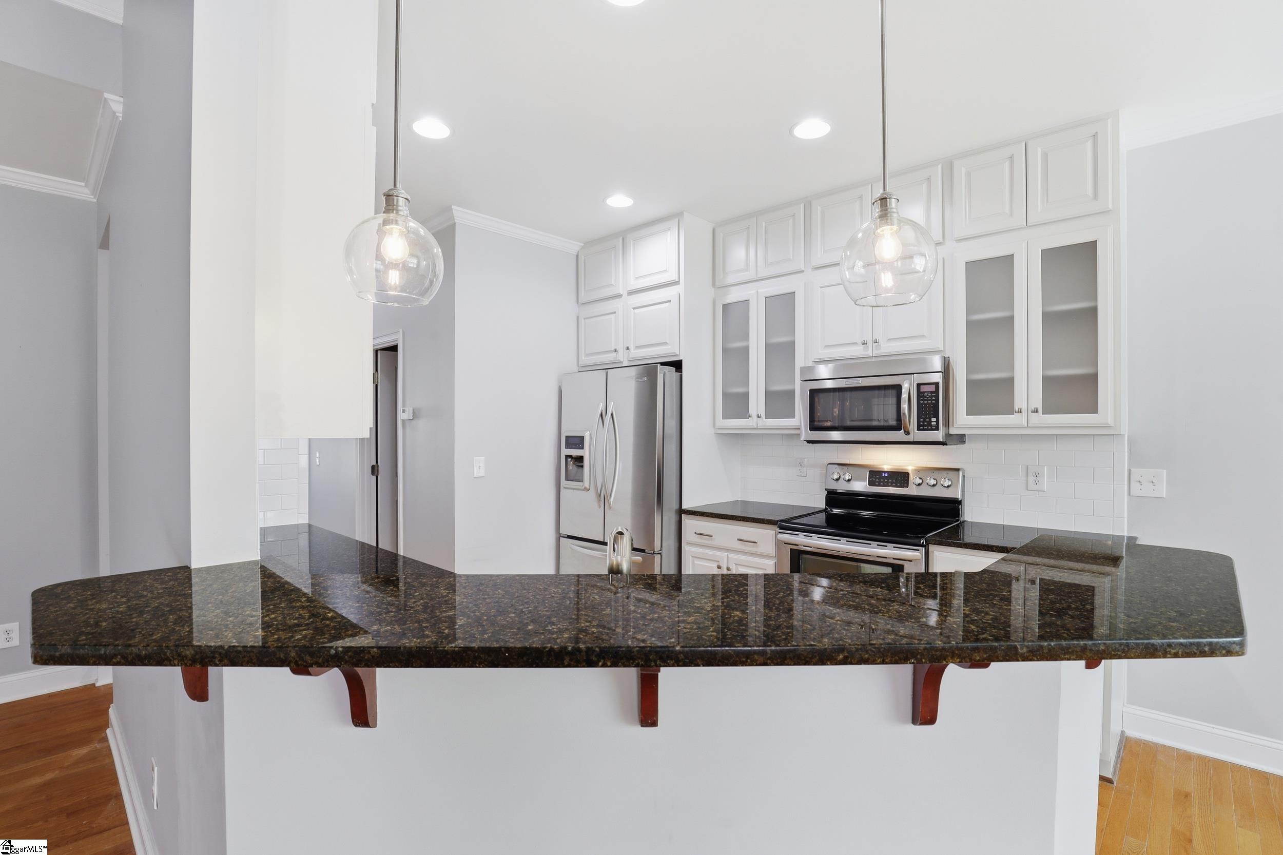1 Edge Court UNIT Unit B Greenville, SC 29609