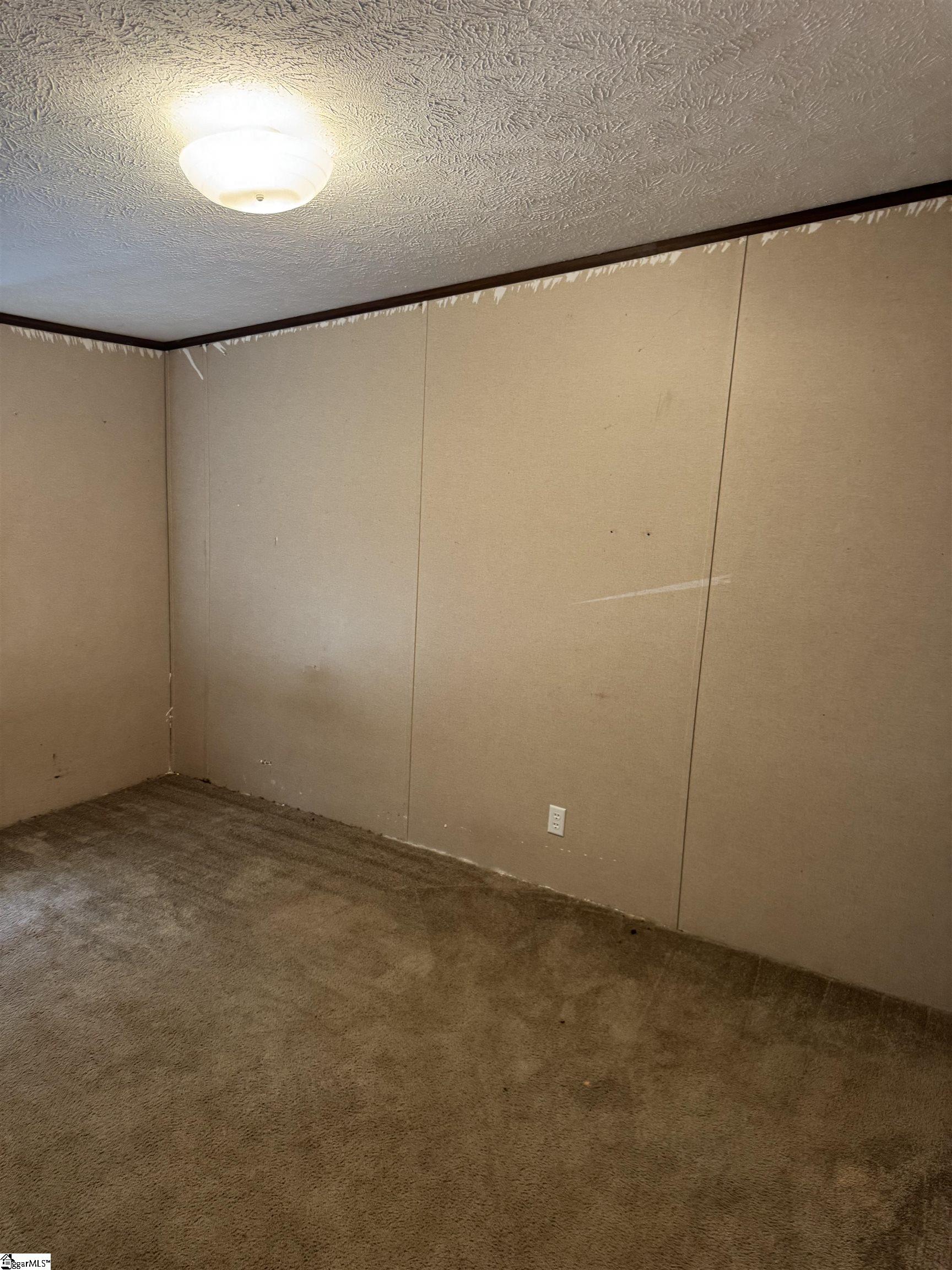 21 Hughes Road Greenville, SC 29611