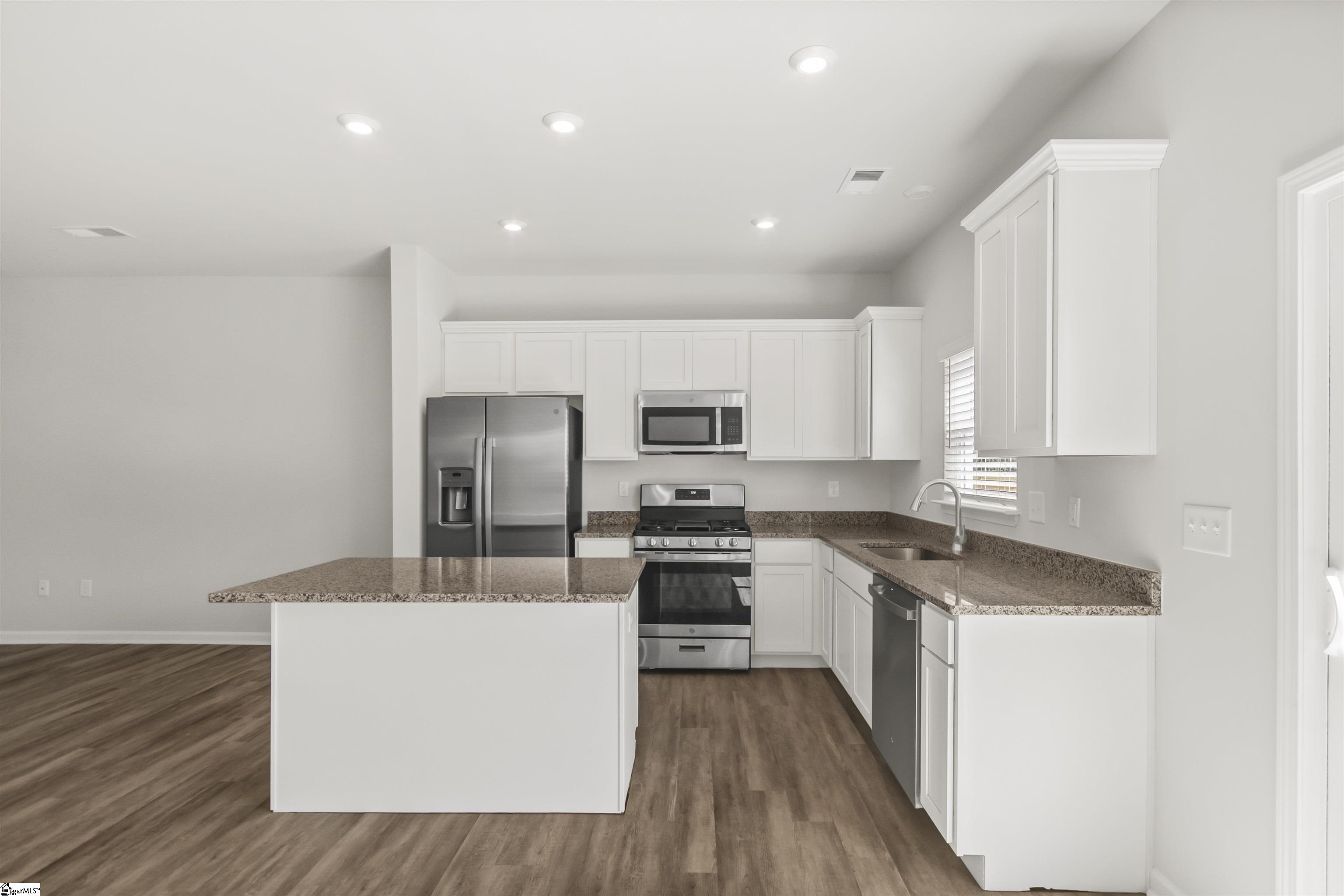 105 Crystal Peak Lane Simpsonville, SC 29680