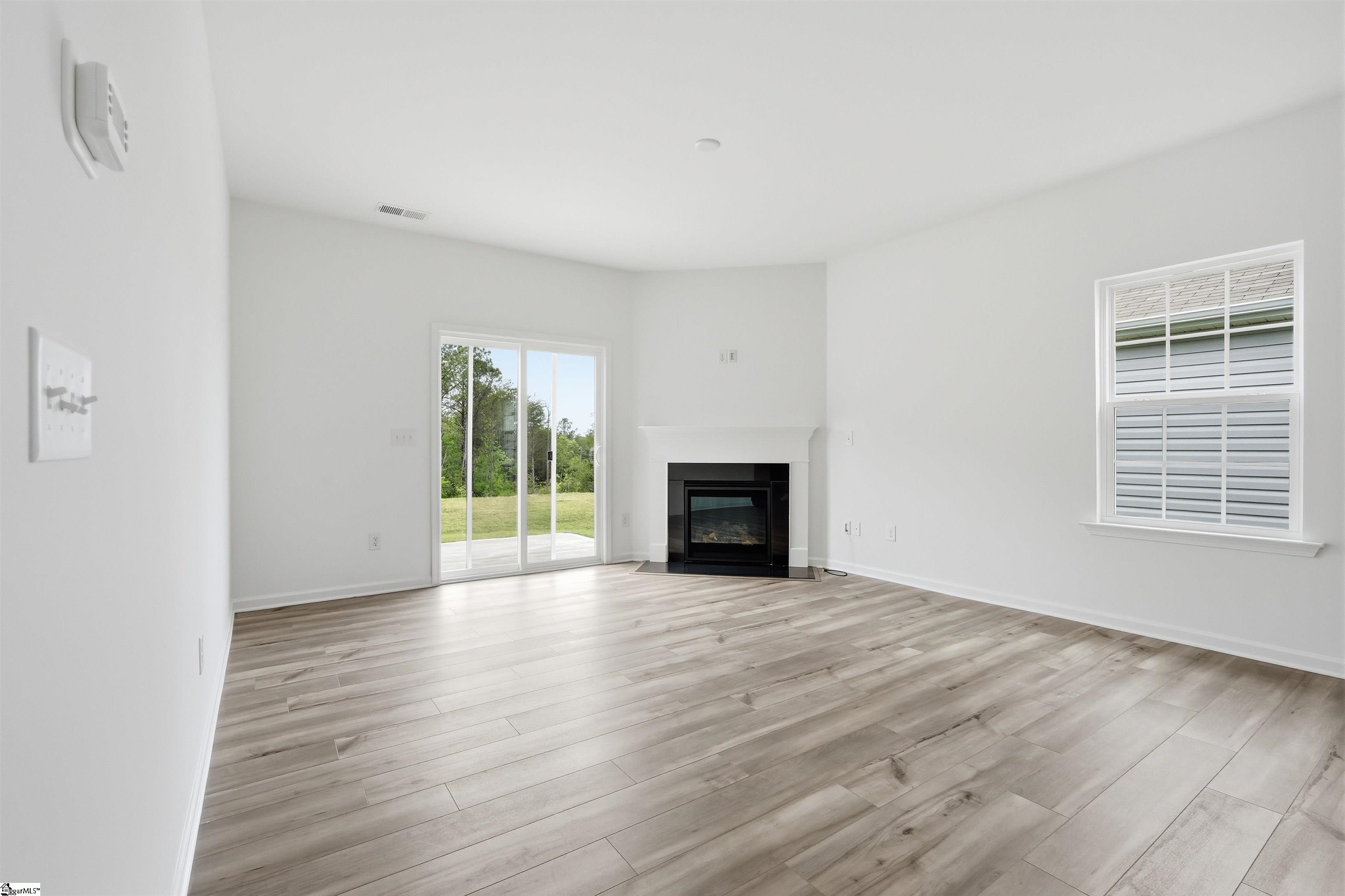 157 Farmwell Drive Woodruff, SC 29388