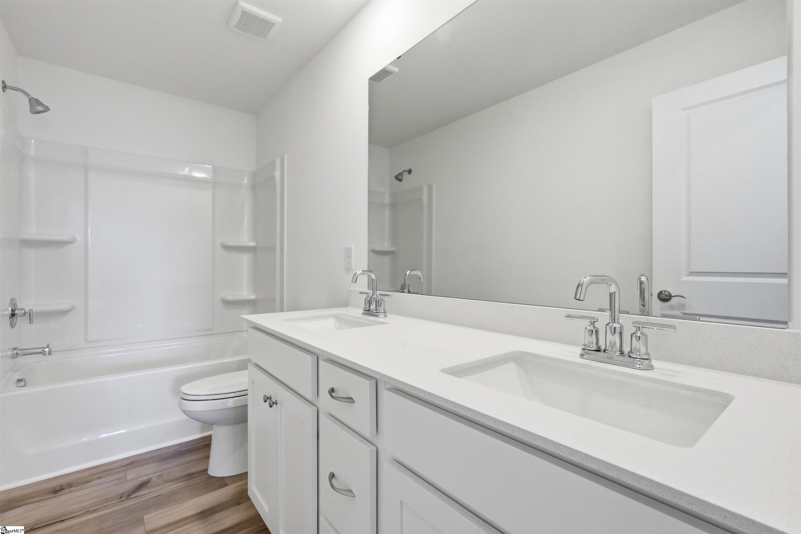 157 Farmwell Drive Woodruff, SC 29388