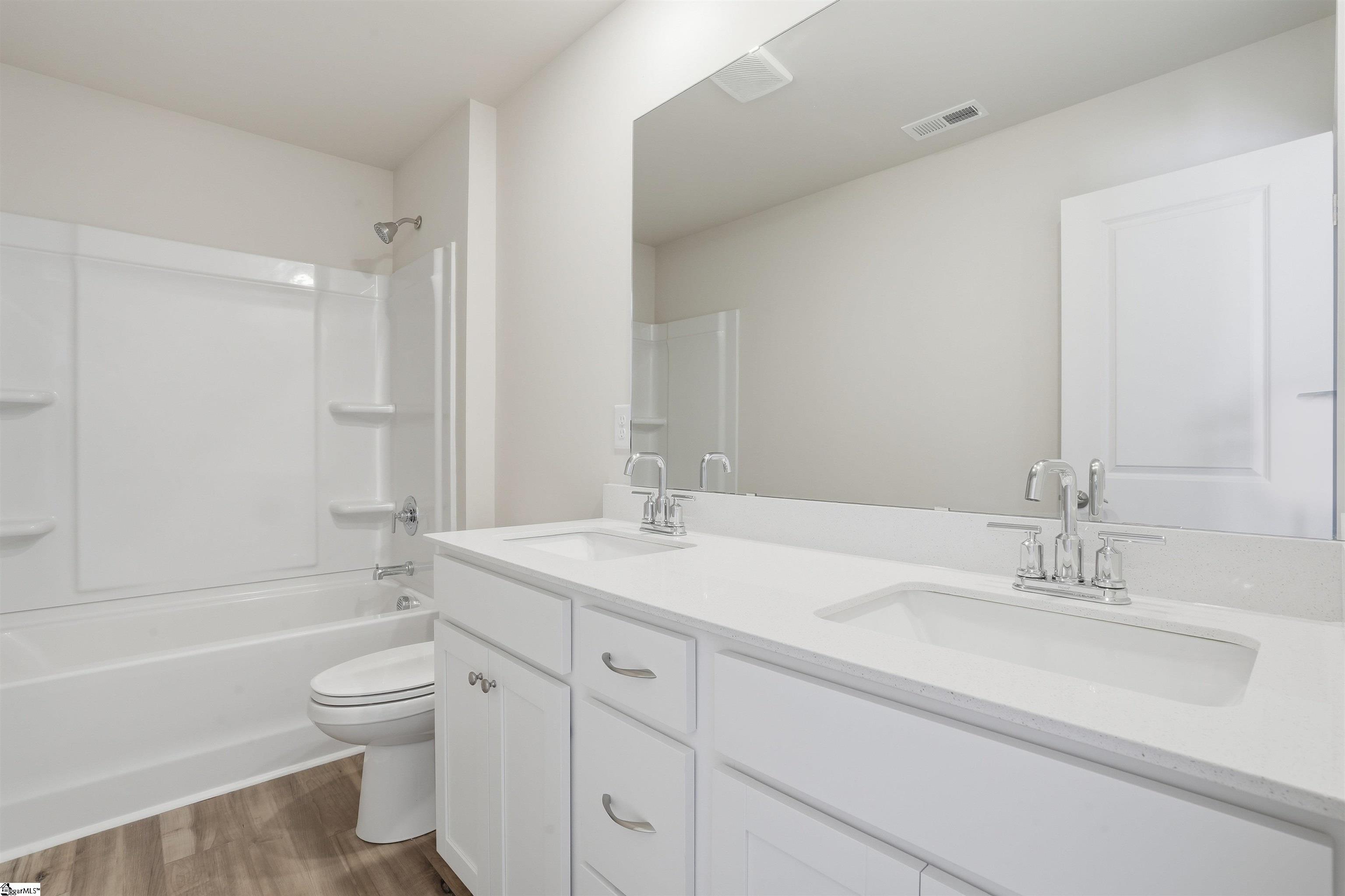 905 Kitson Court Enoree, SC 29335