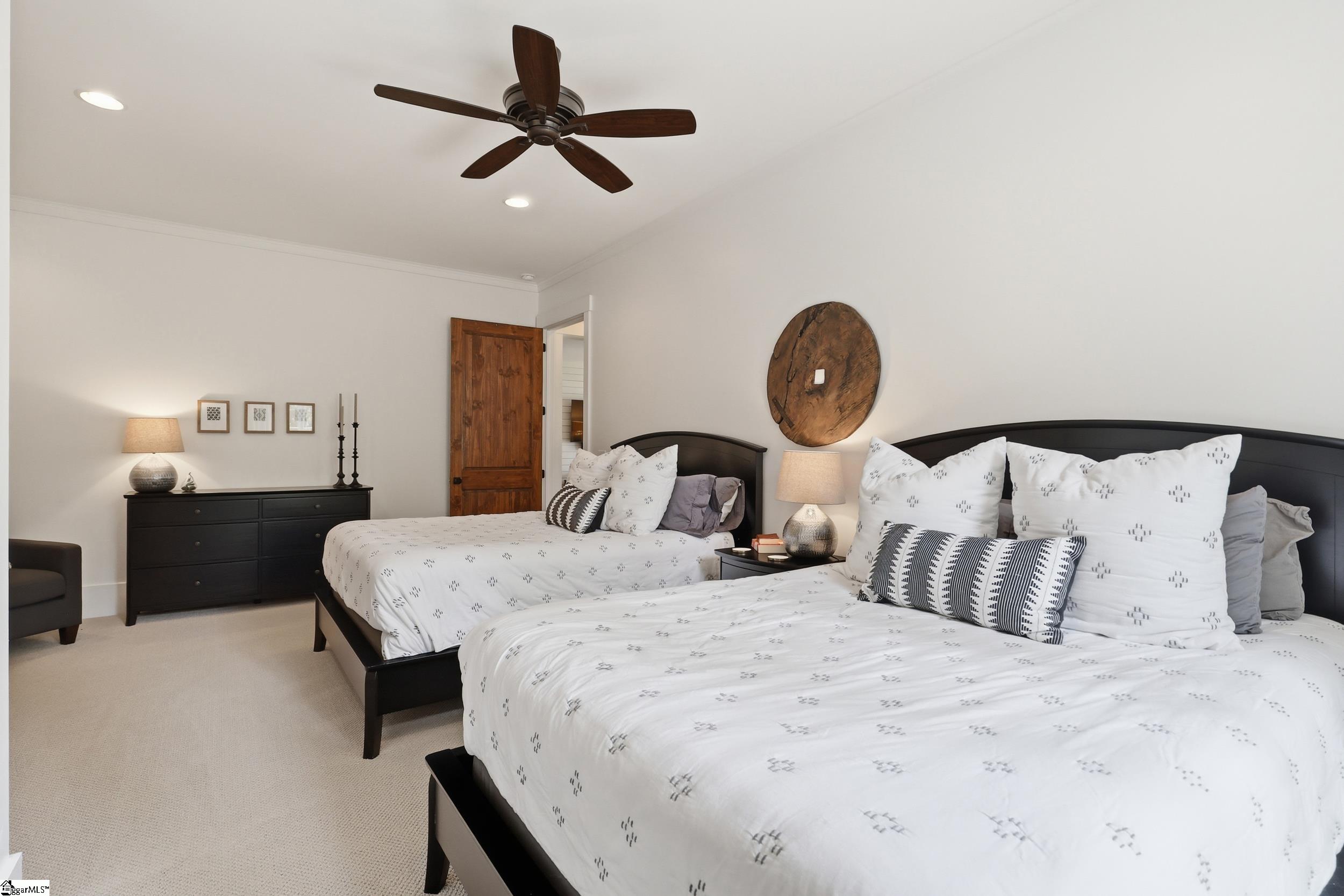 147 S Edgewater Drive Sunset, SC 29685