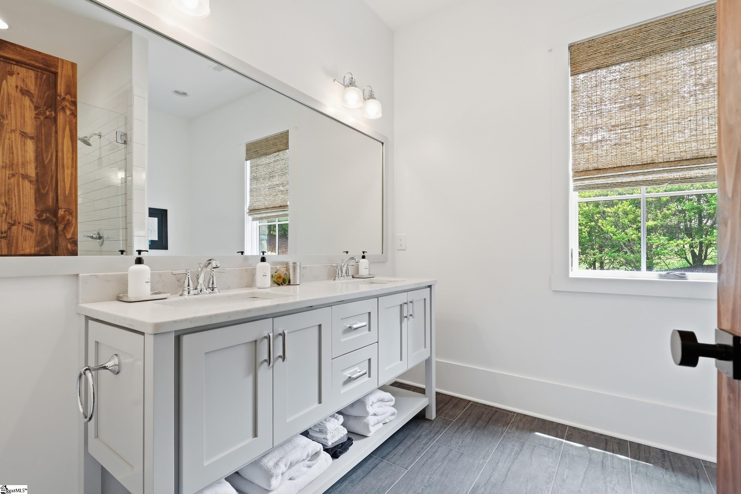 147 S Edgewater Drive Sunset, SC 29685