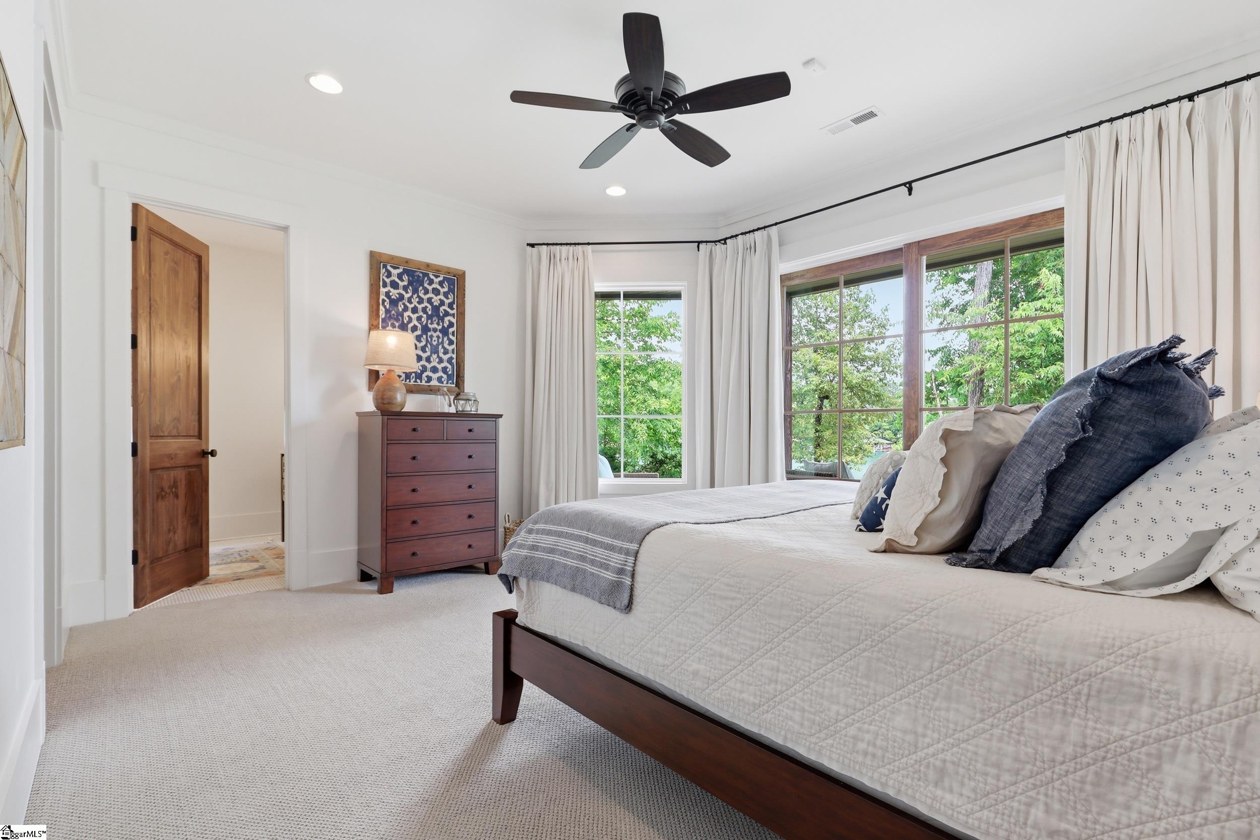 147 S Edgewater Drive Sunset, SC 29685