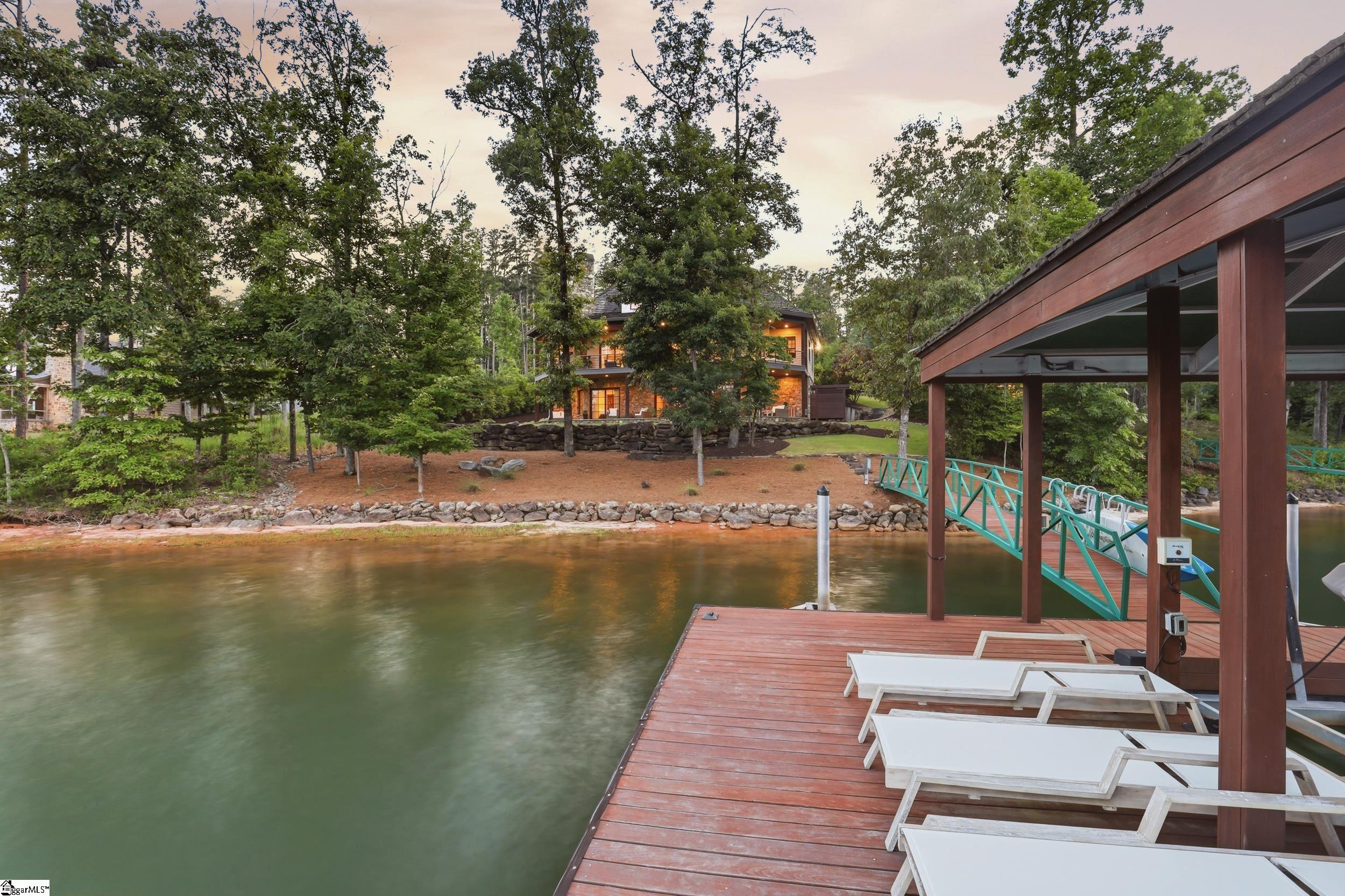 147 S Edgewater Drive Sunset, SC 29685