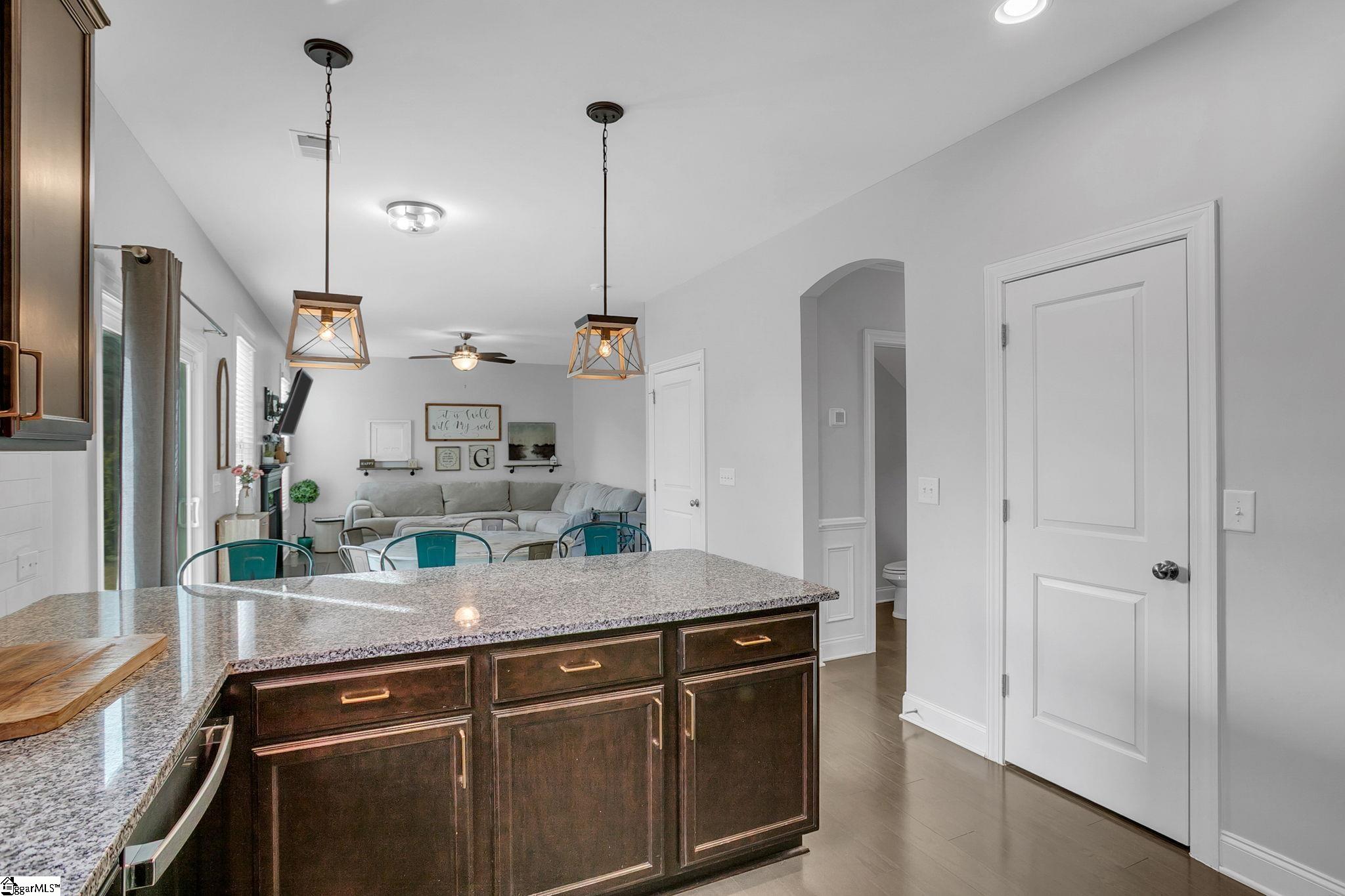 28 Fowler Oaks Lane Simpsonville, SC 29681