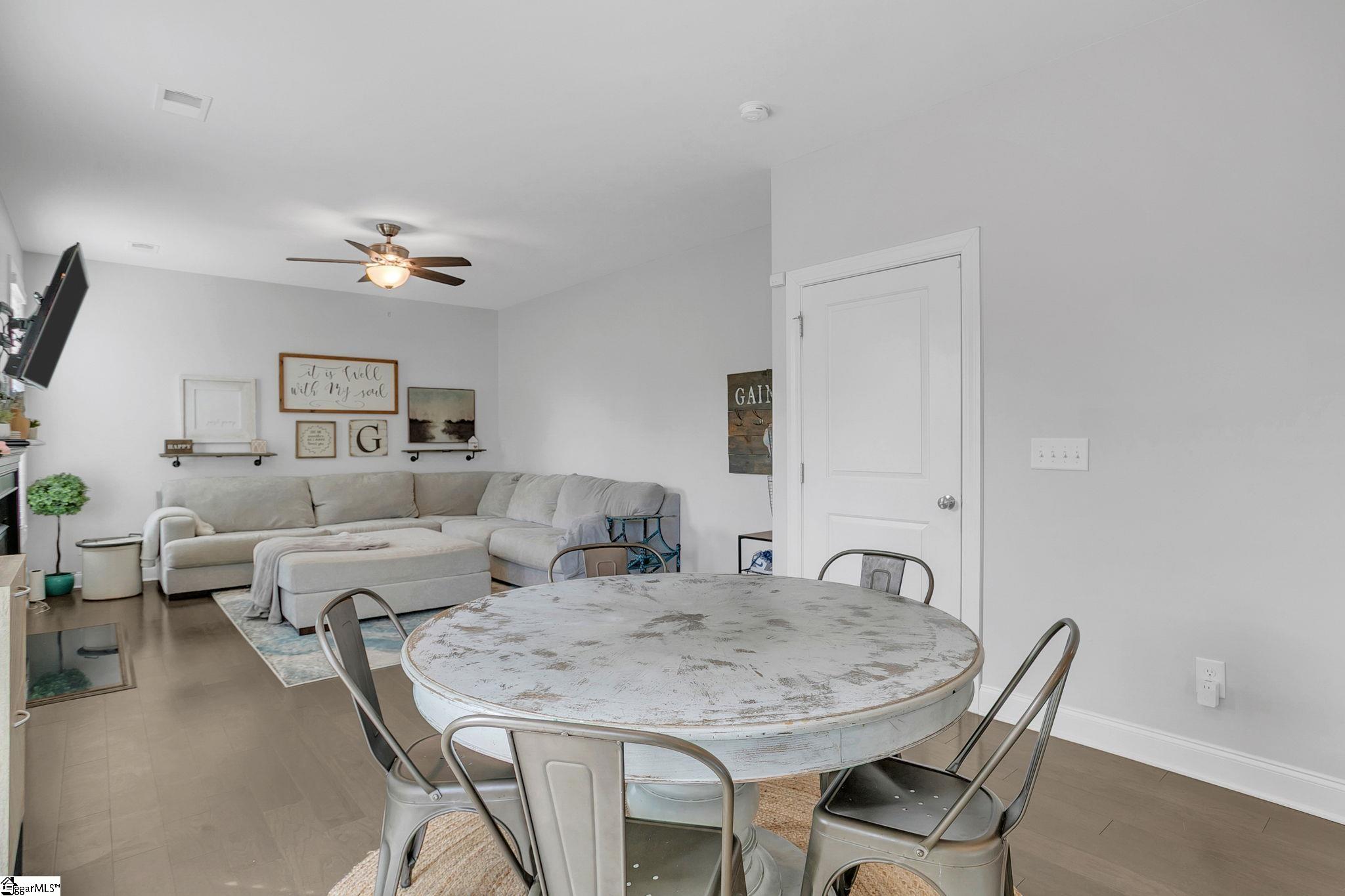 28 Fowler Oaks Lane Simpsonville, SC 29681