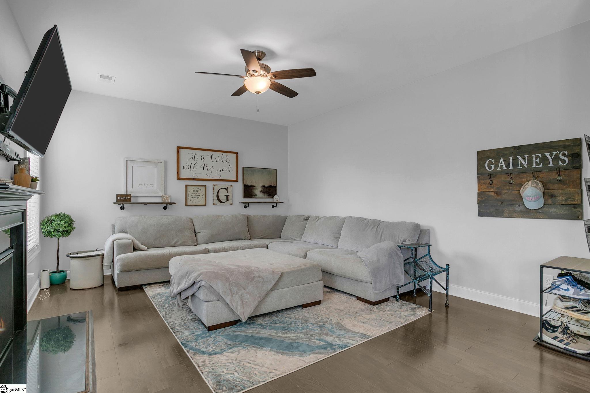 28 Fowler Oaks Lane Simpsonville, SC 29681