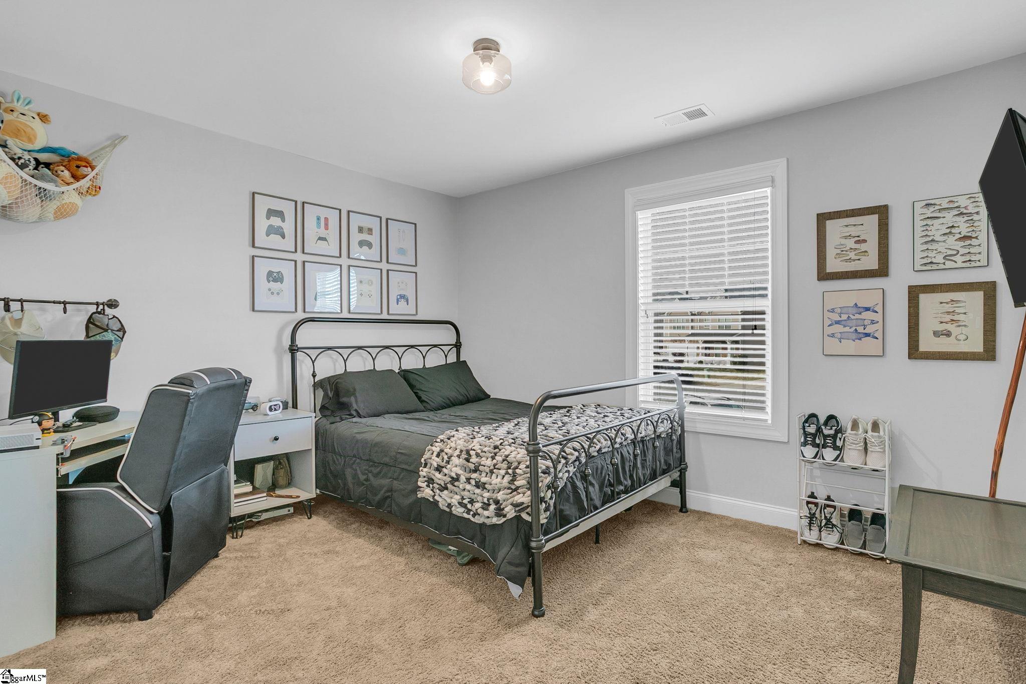 28 Fowler Oaks Lane Simpsonville, SC 29681