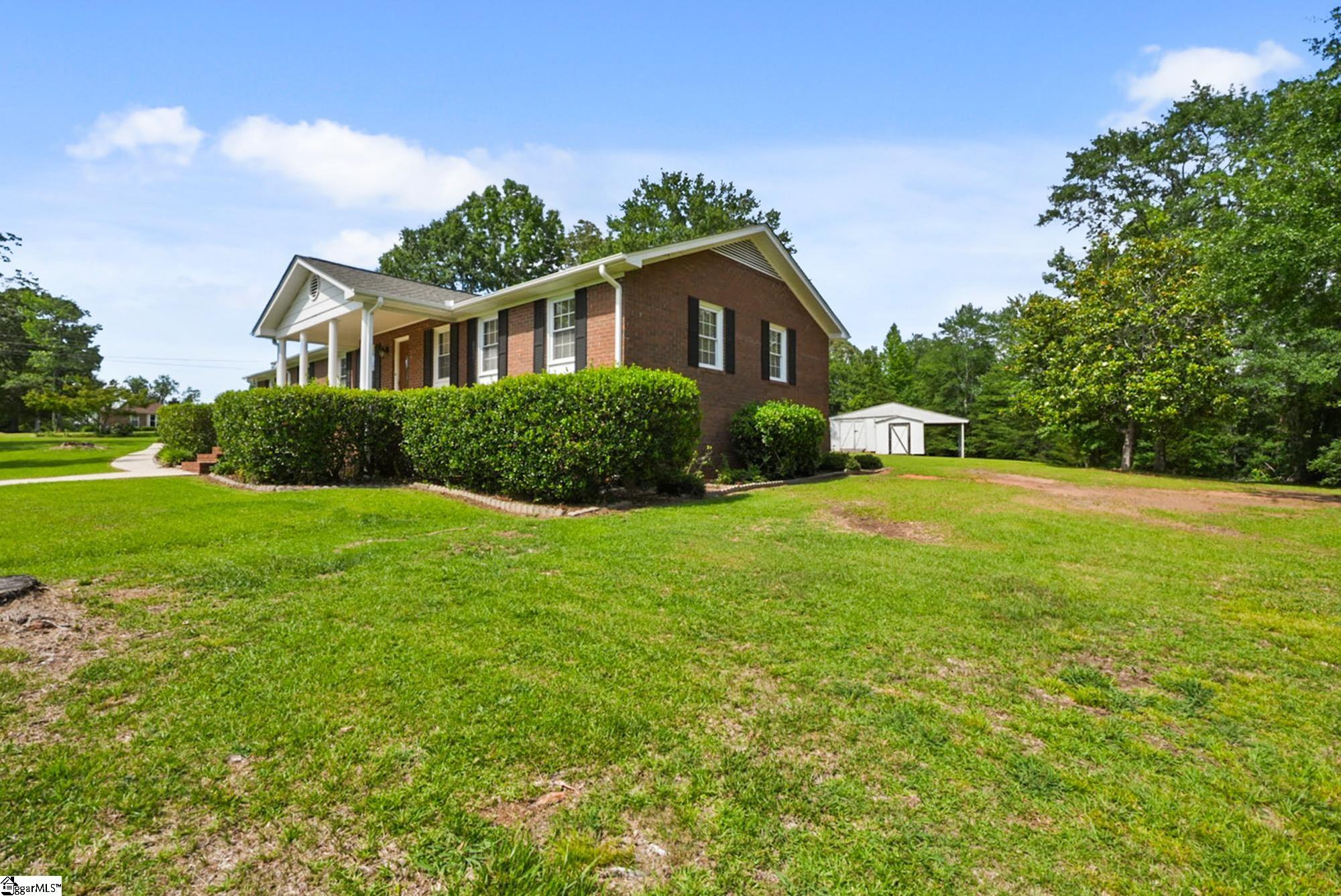 16 Farmington Trail Travelers Rest, SC 29690