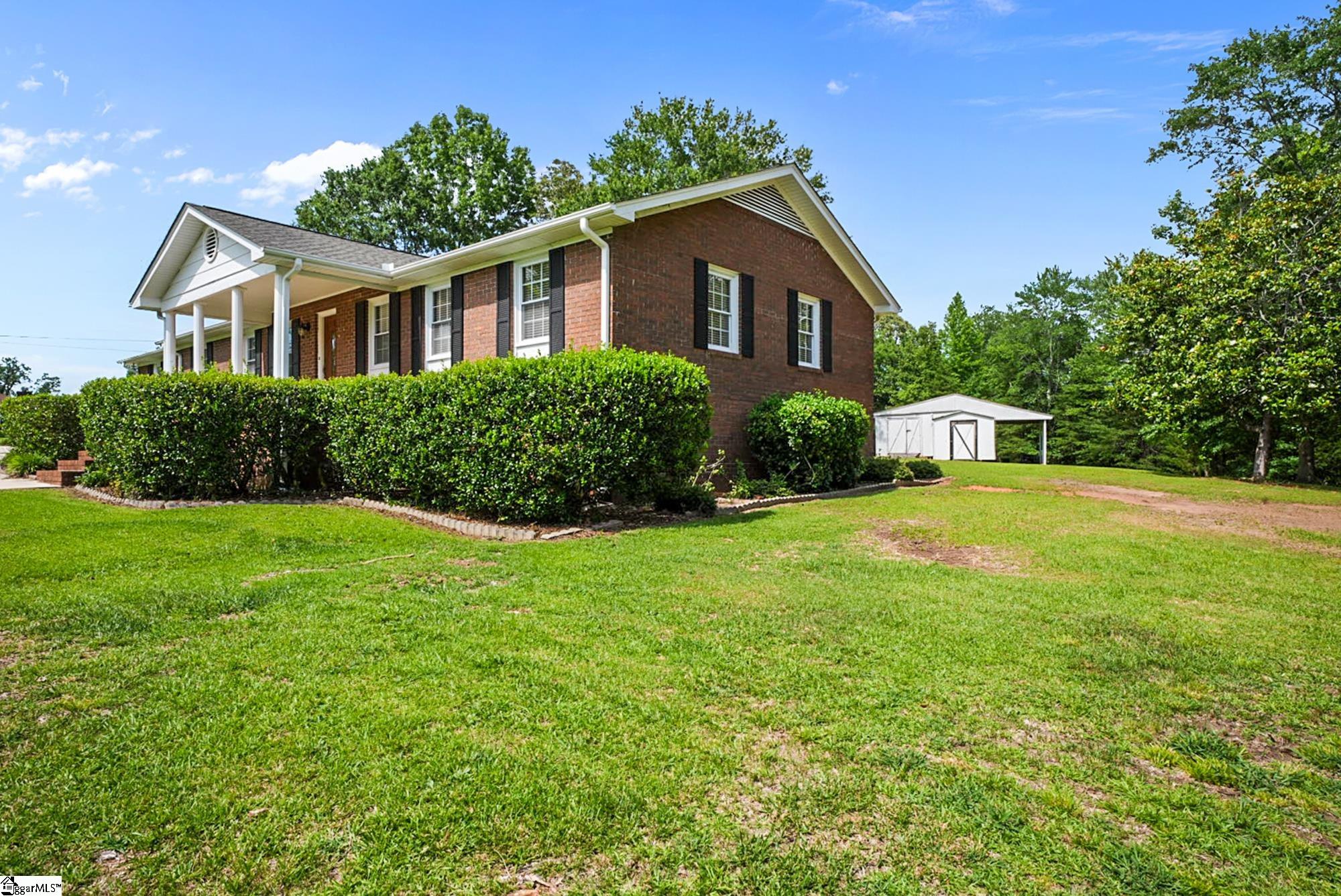 16 Farmington Trail Travelers Rest, SC 29690