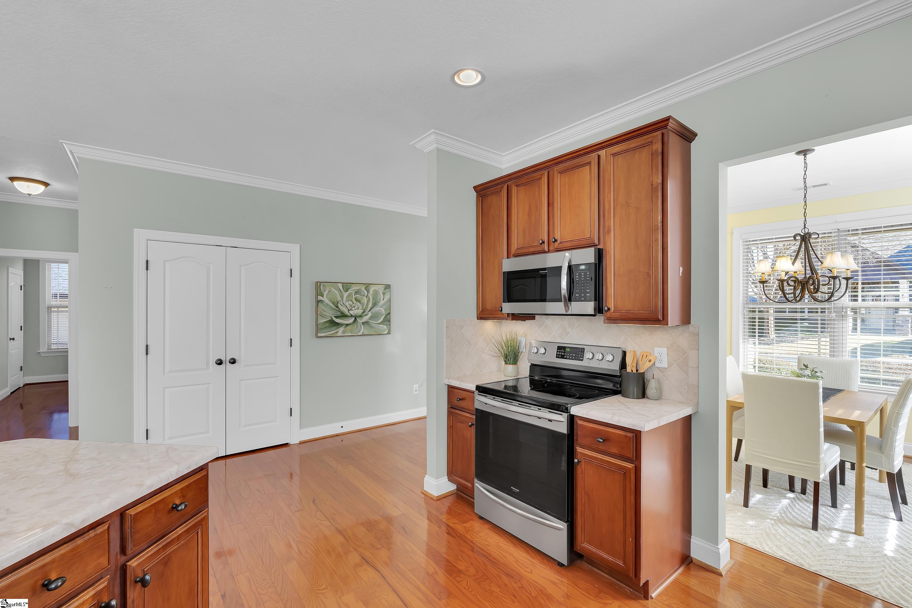 23 Litten Way Greenville, SC 29615