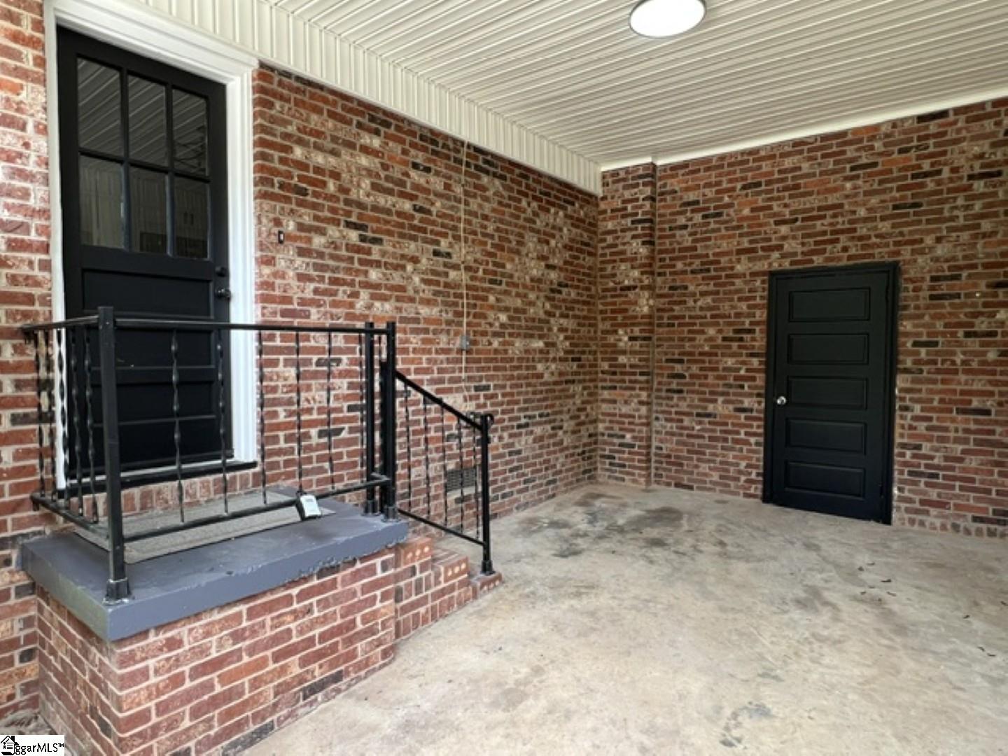 5 Green Leaf Drive Greenville, SC 29617