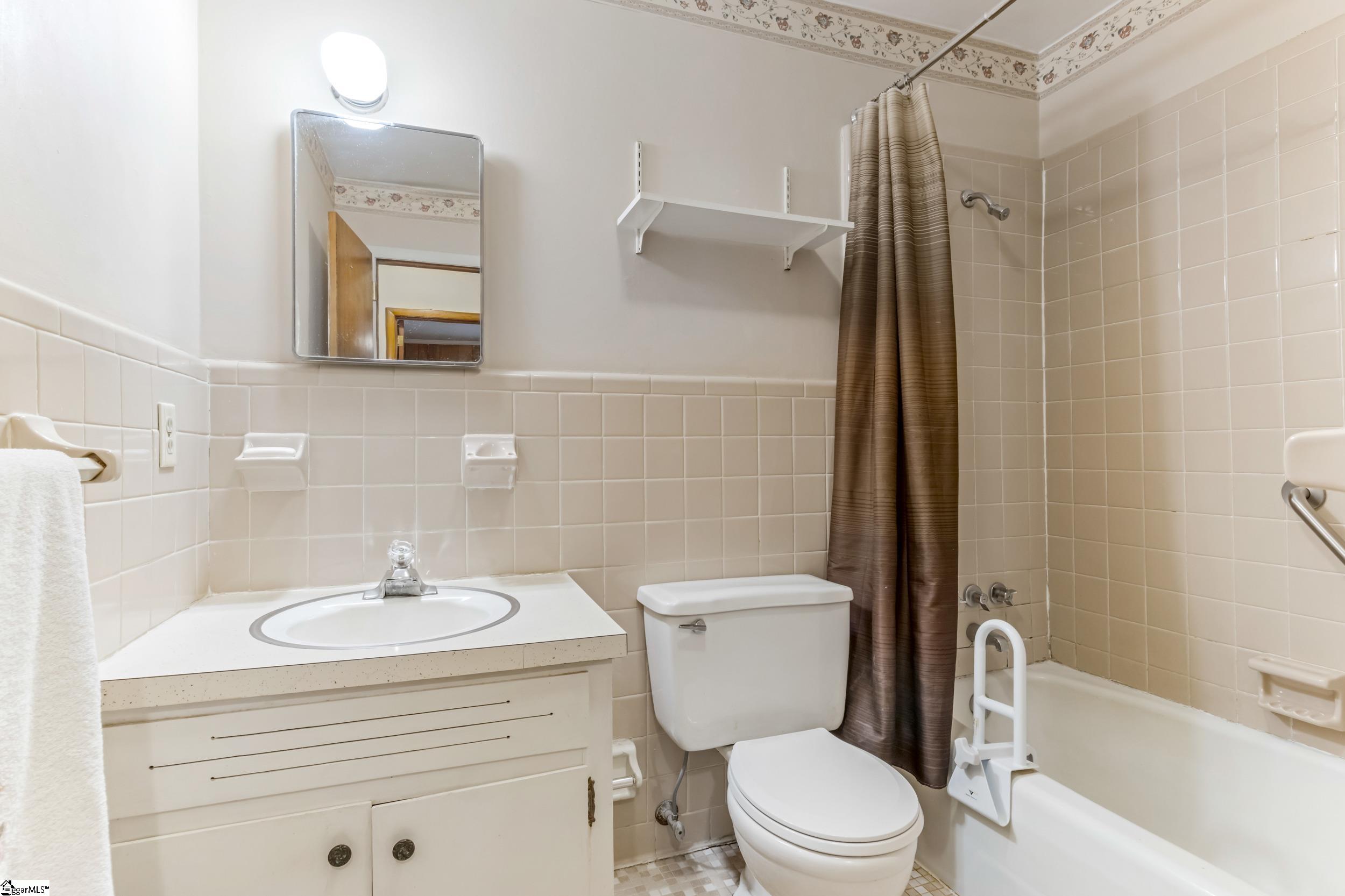 8 Dickens Lane Taylors, SC 29687