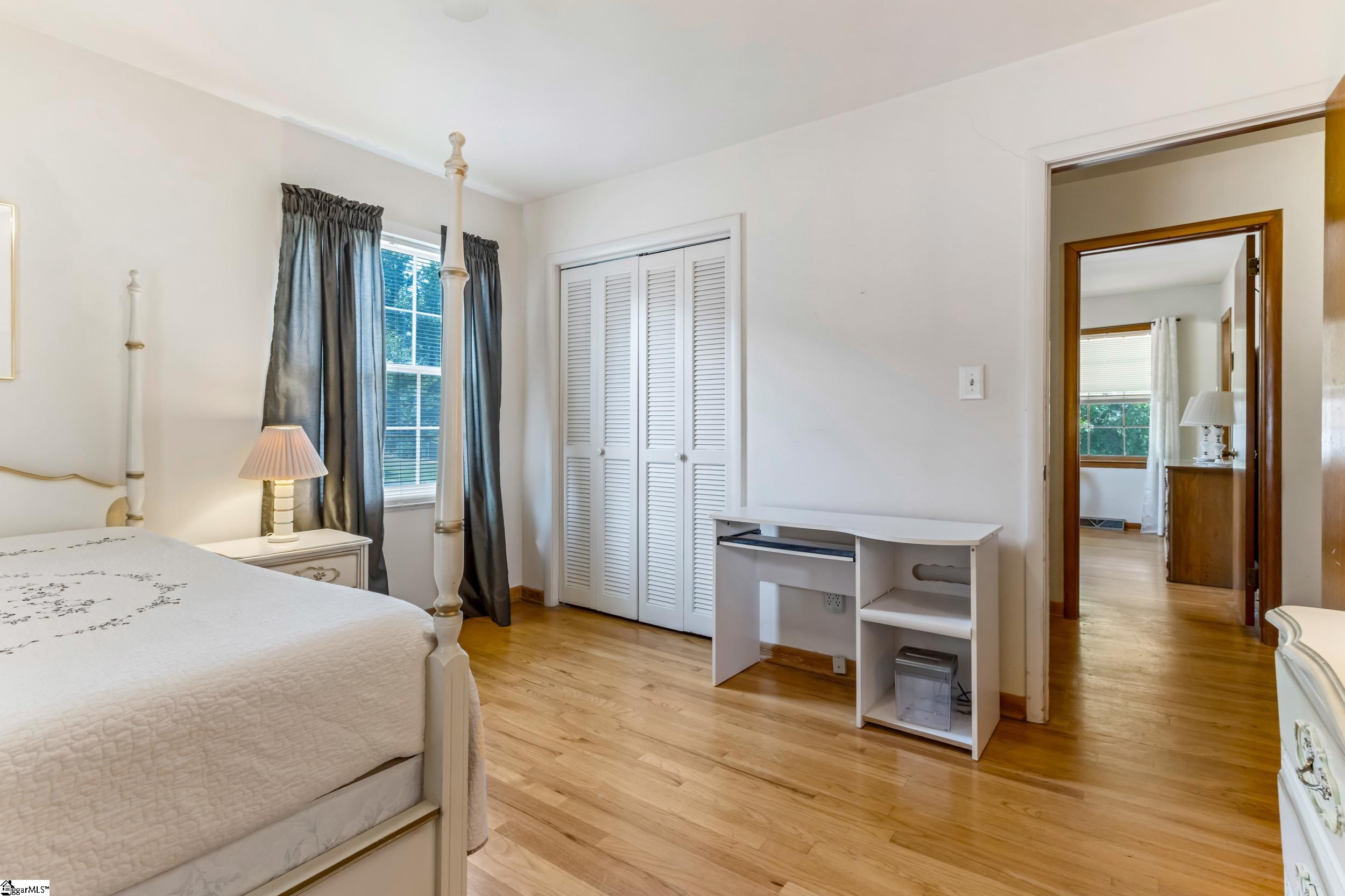 8 Dickens Lane Taylors, SC 29687