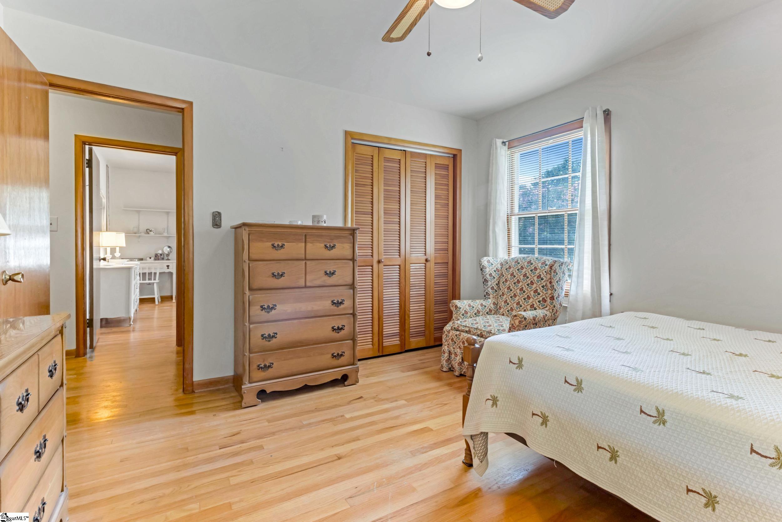 8 Dickens Lane Taylors, SC 29687