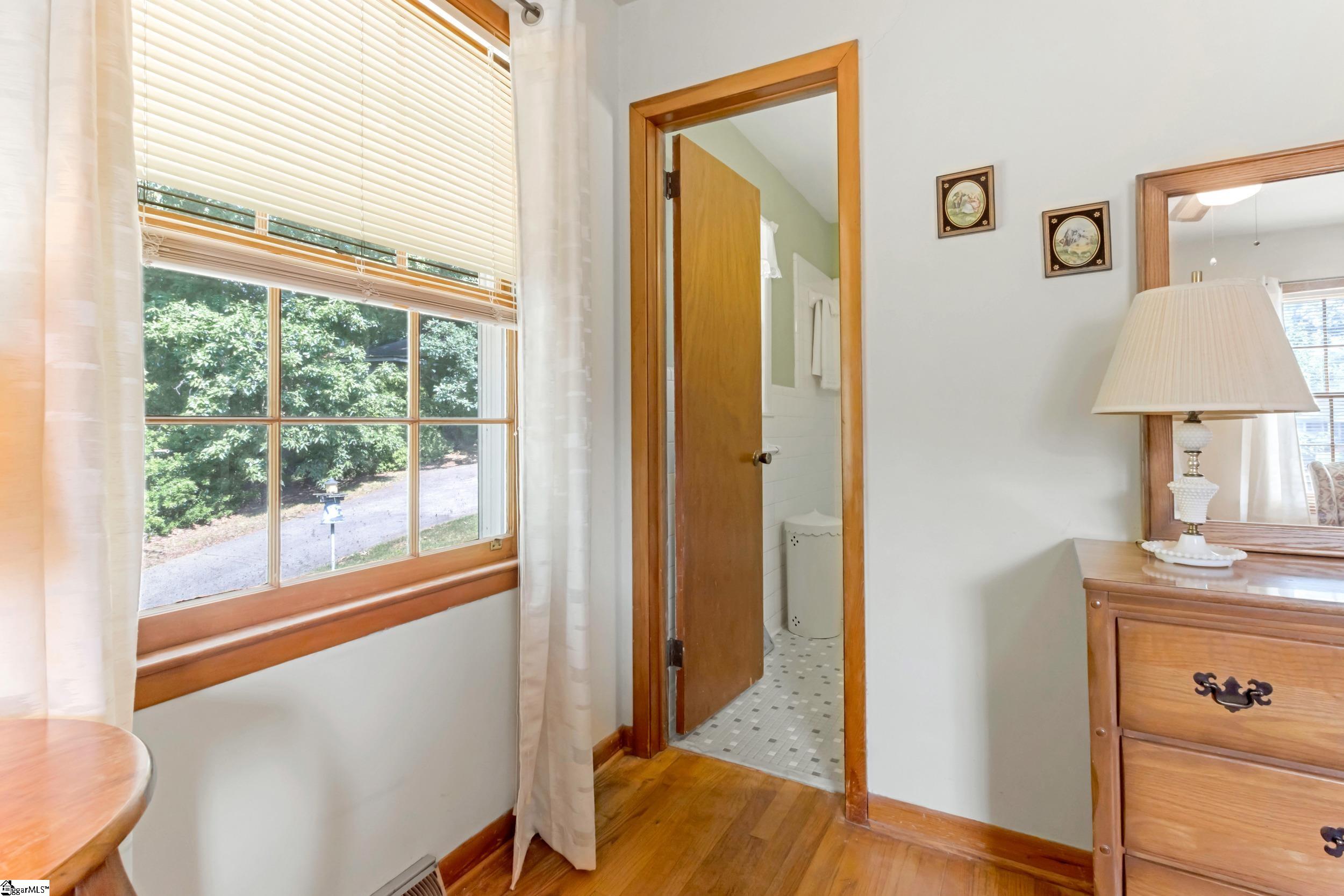 8 Dickens Lane Taylors, SC 29687