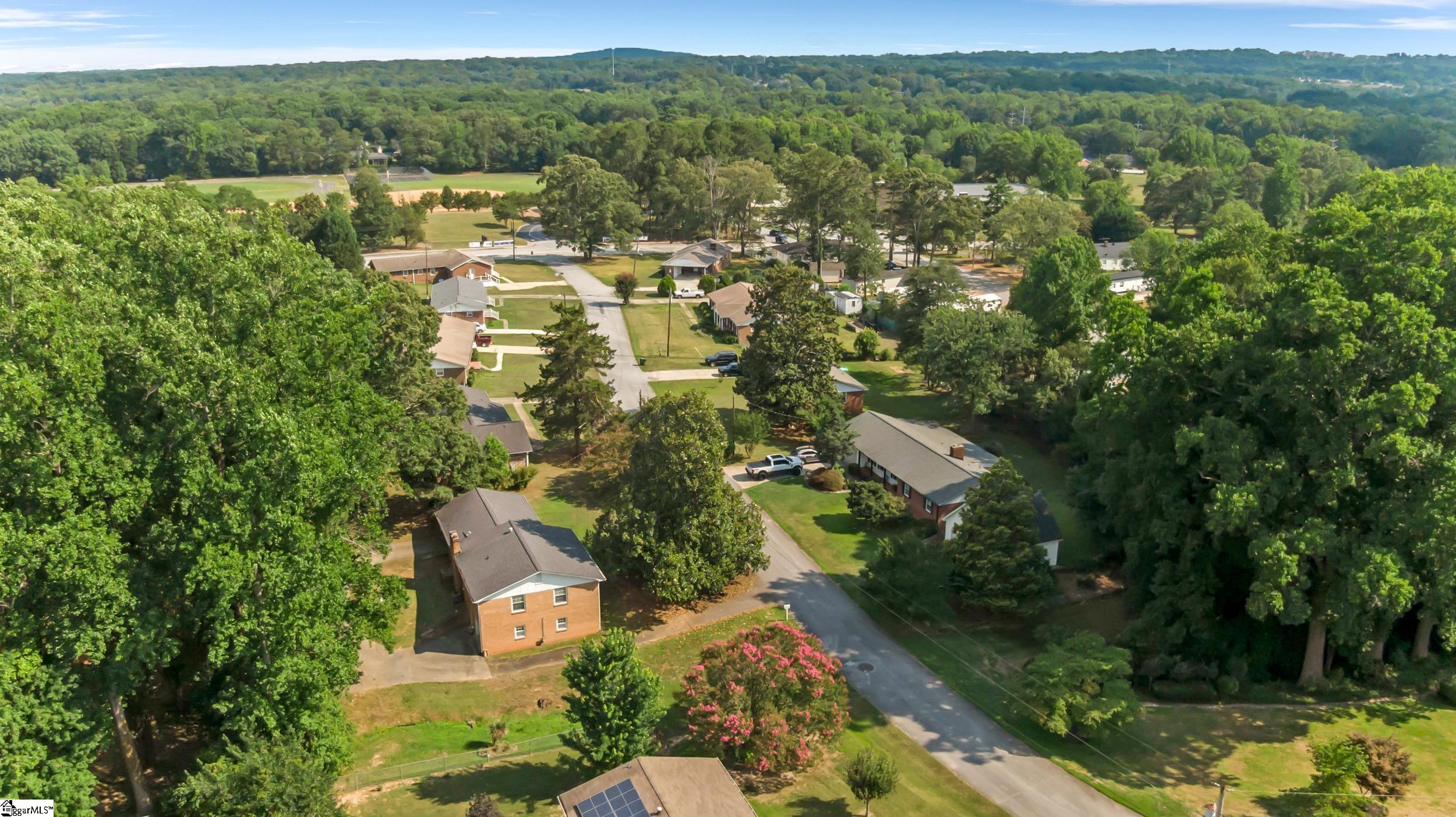8 Dickens Lane Taylors, SC 29687