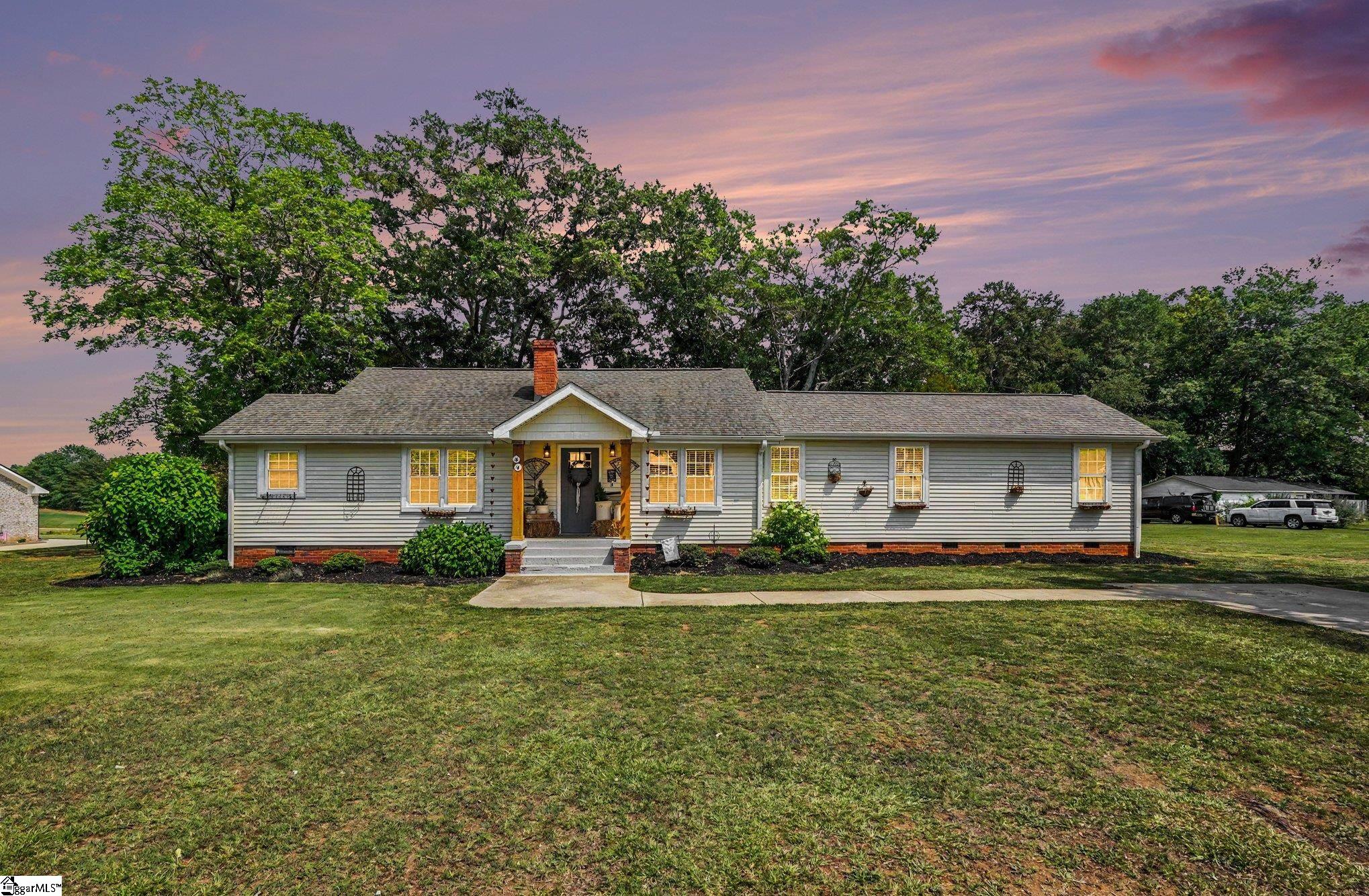 44 Wofford Road, Taylors, SC 29687