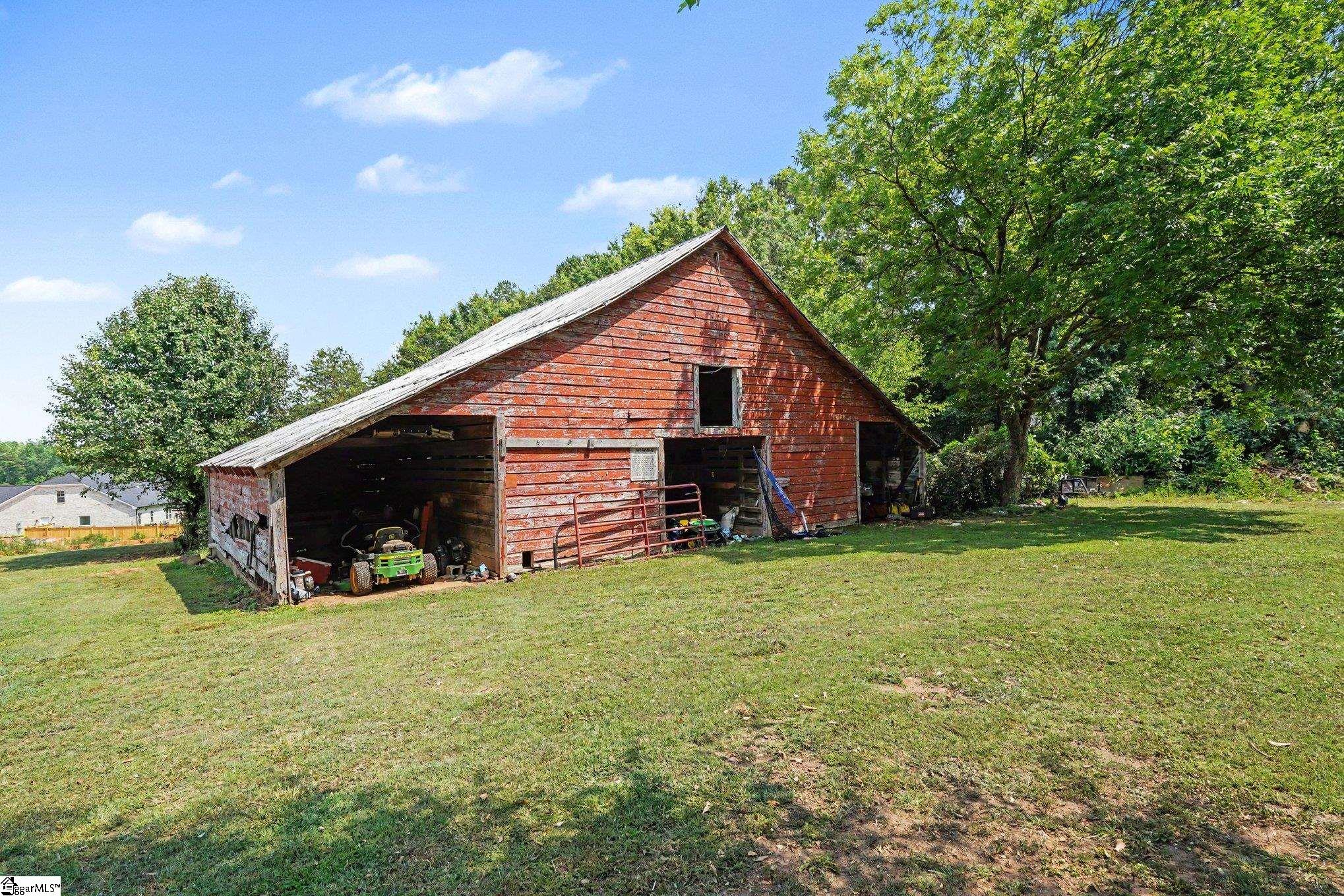 44 Wofford Road Taylors, SC 29687